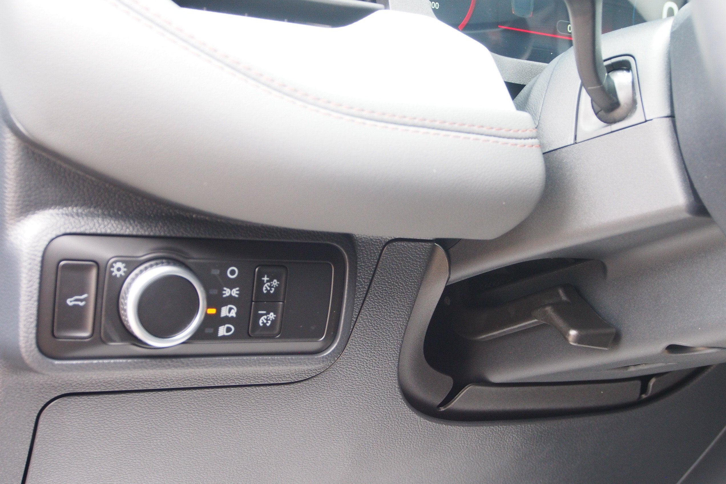 2027 Ford Explorer Active w/200A Pkg