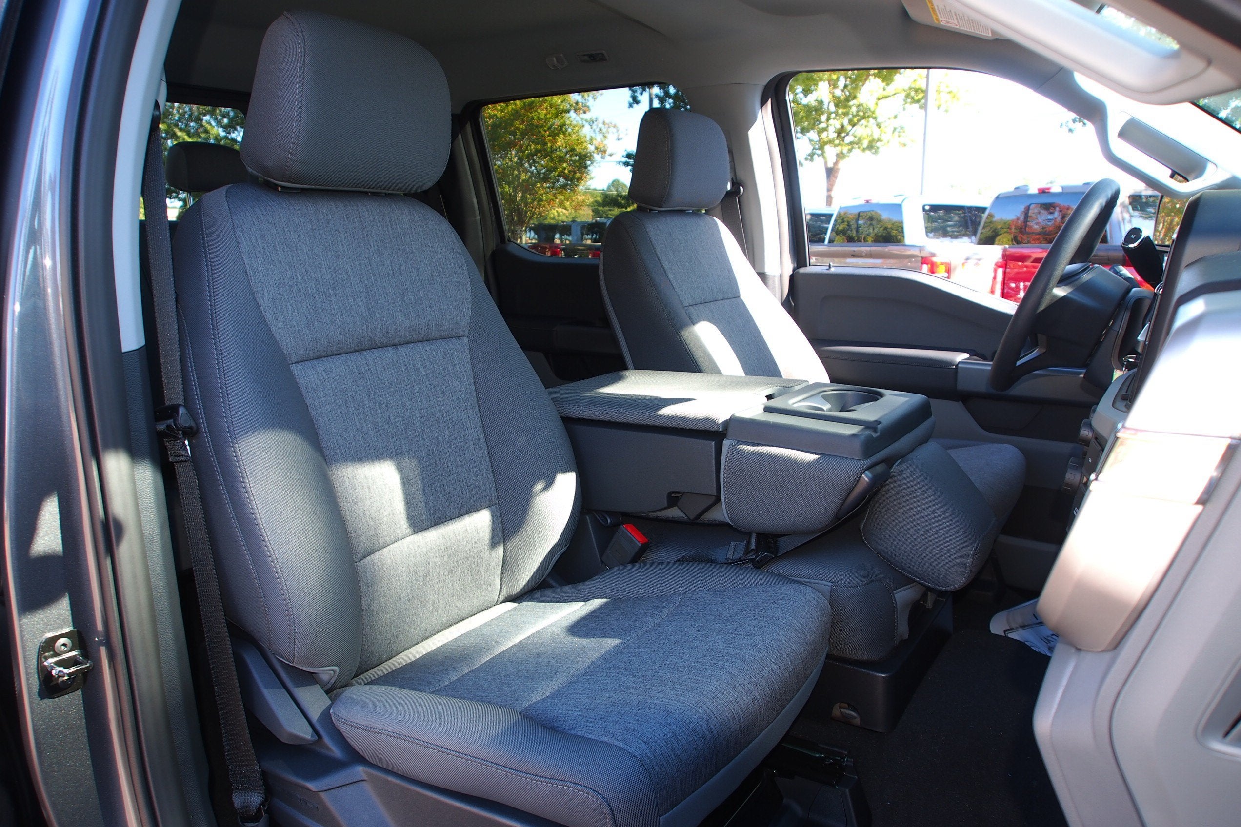 2027 Ford Super Duty F-250 SRW LARIAT