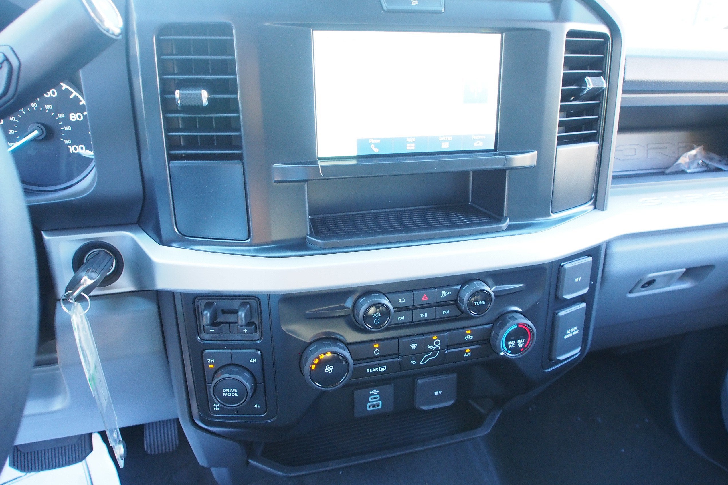 2027 Ford Super Duty F-250 SRW XL