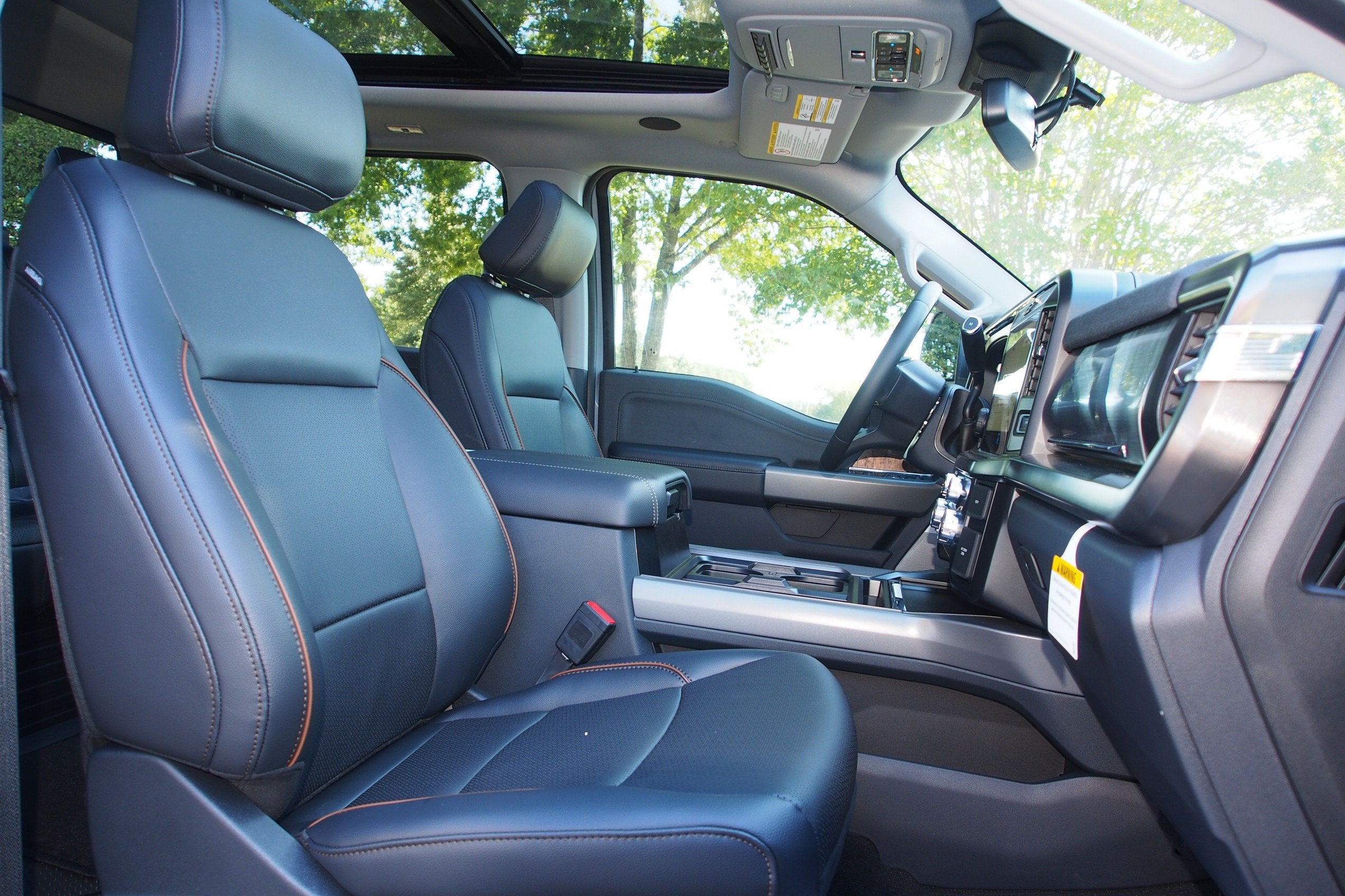 2027 Ford Super Duty F-250 SRW LARIAT