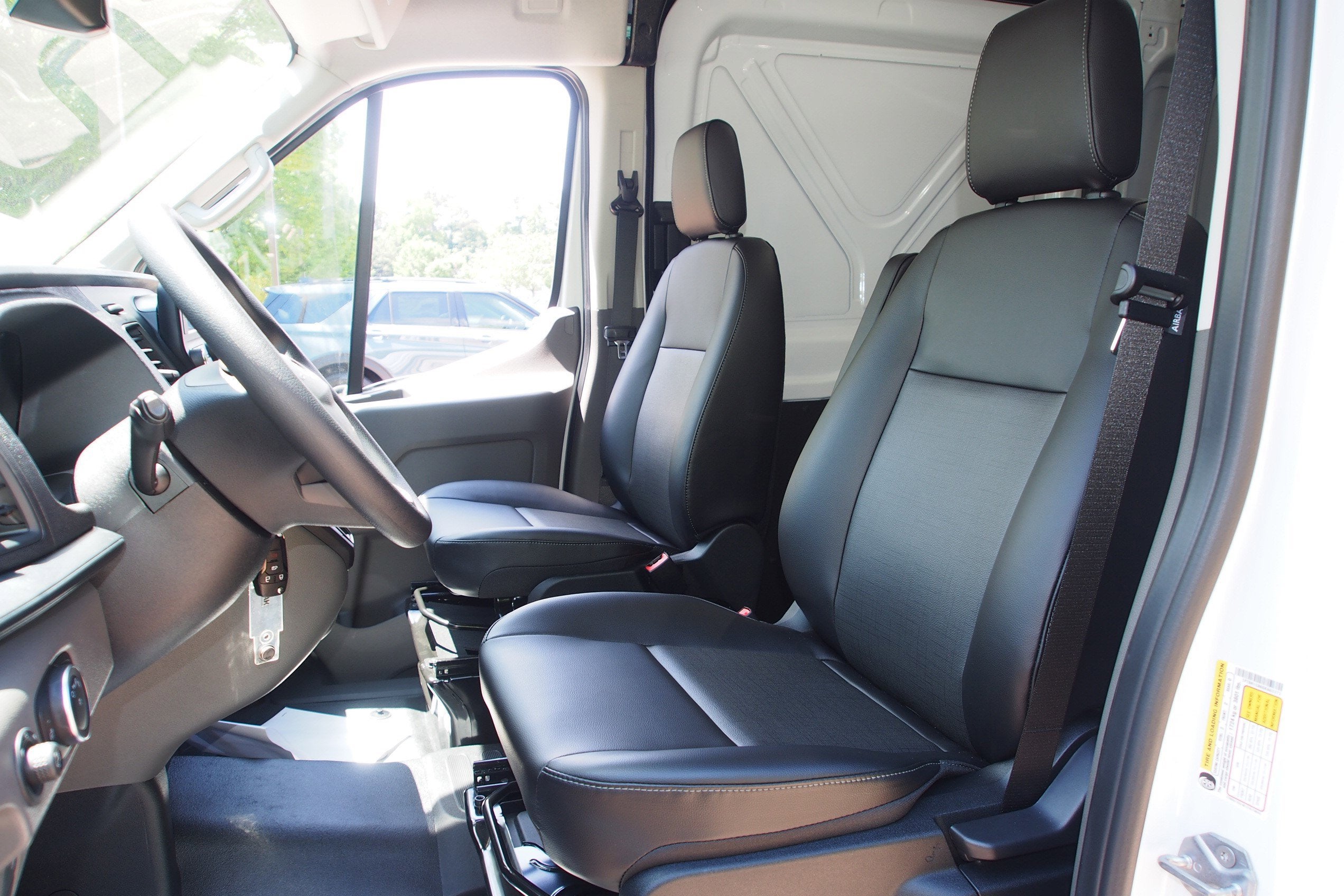 2025 Ford Transit Cargo Van Base