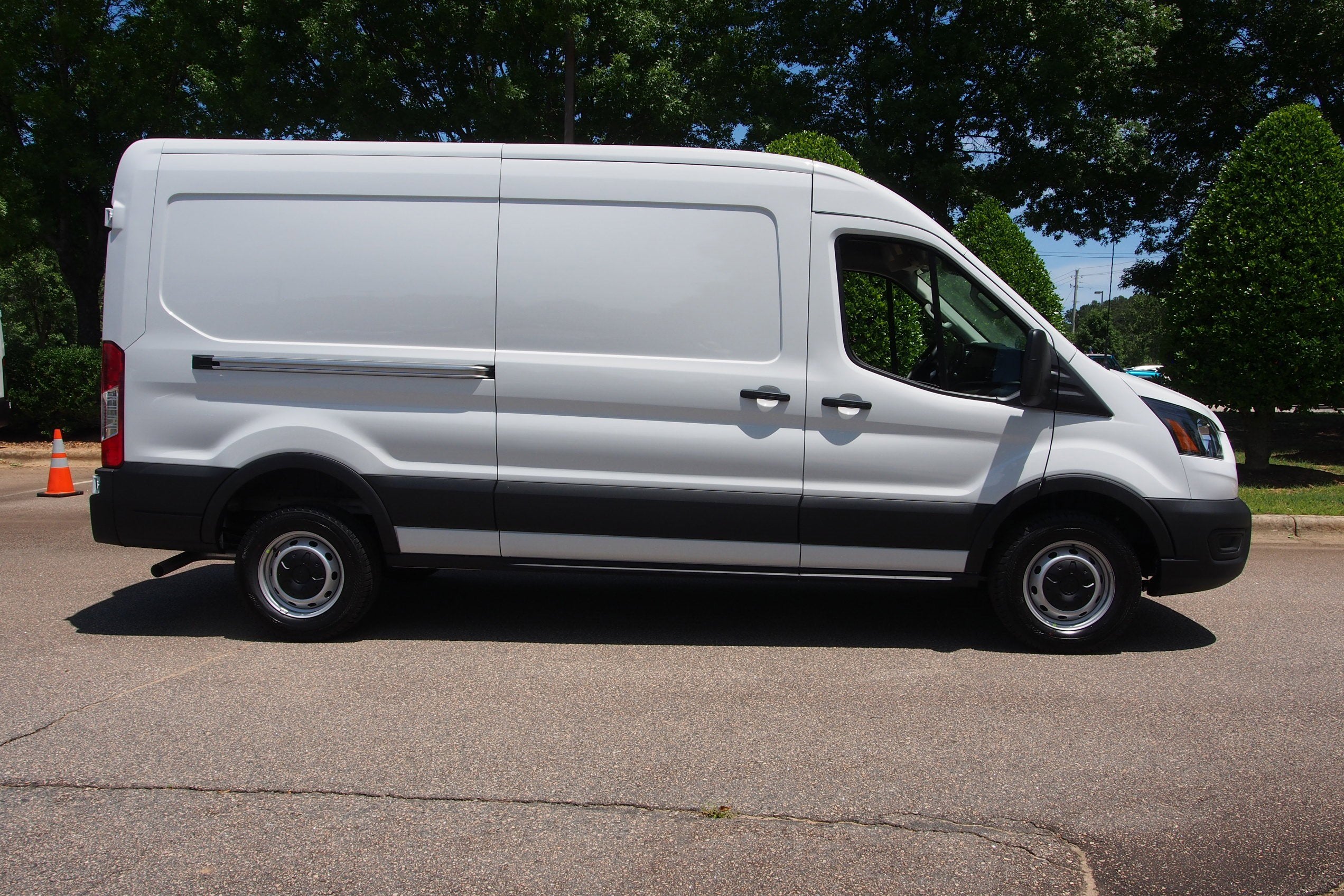 2025 Ford Transit Cargo Van Base