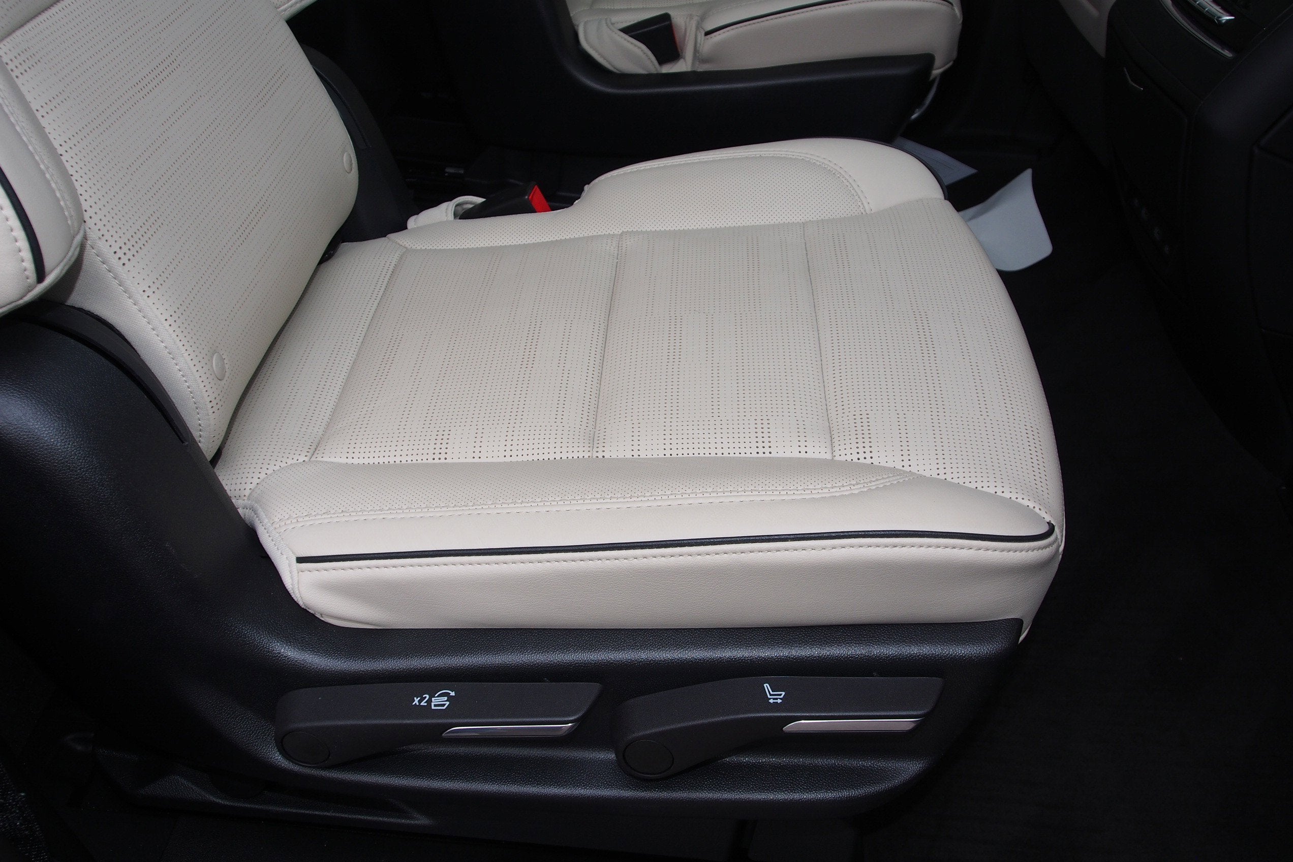 2023 Cadillac Escalade 4WD Sport