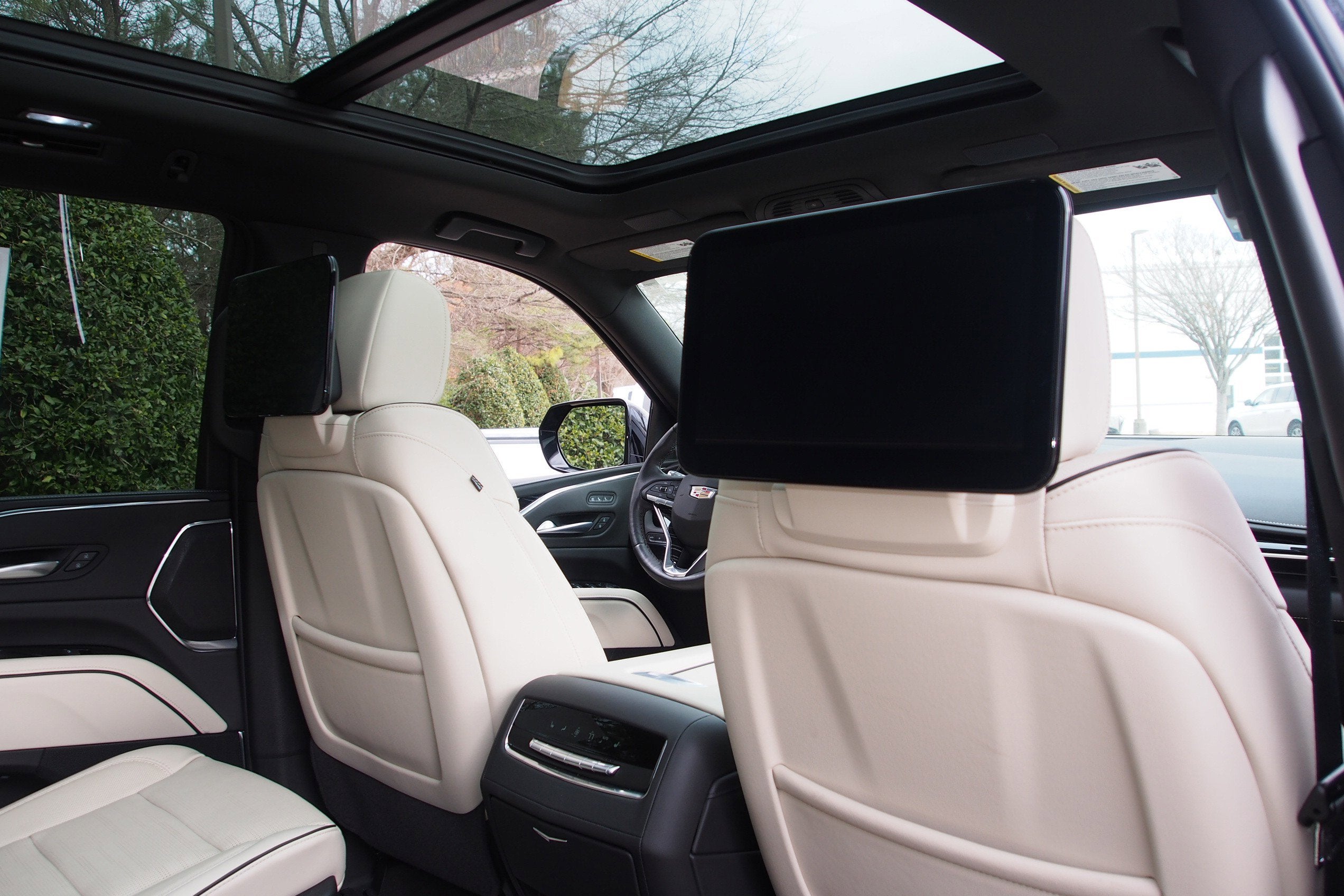 2023 Cadillac Escalade 4WD Sport