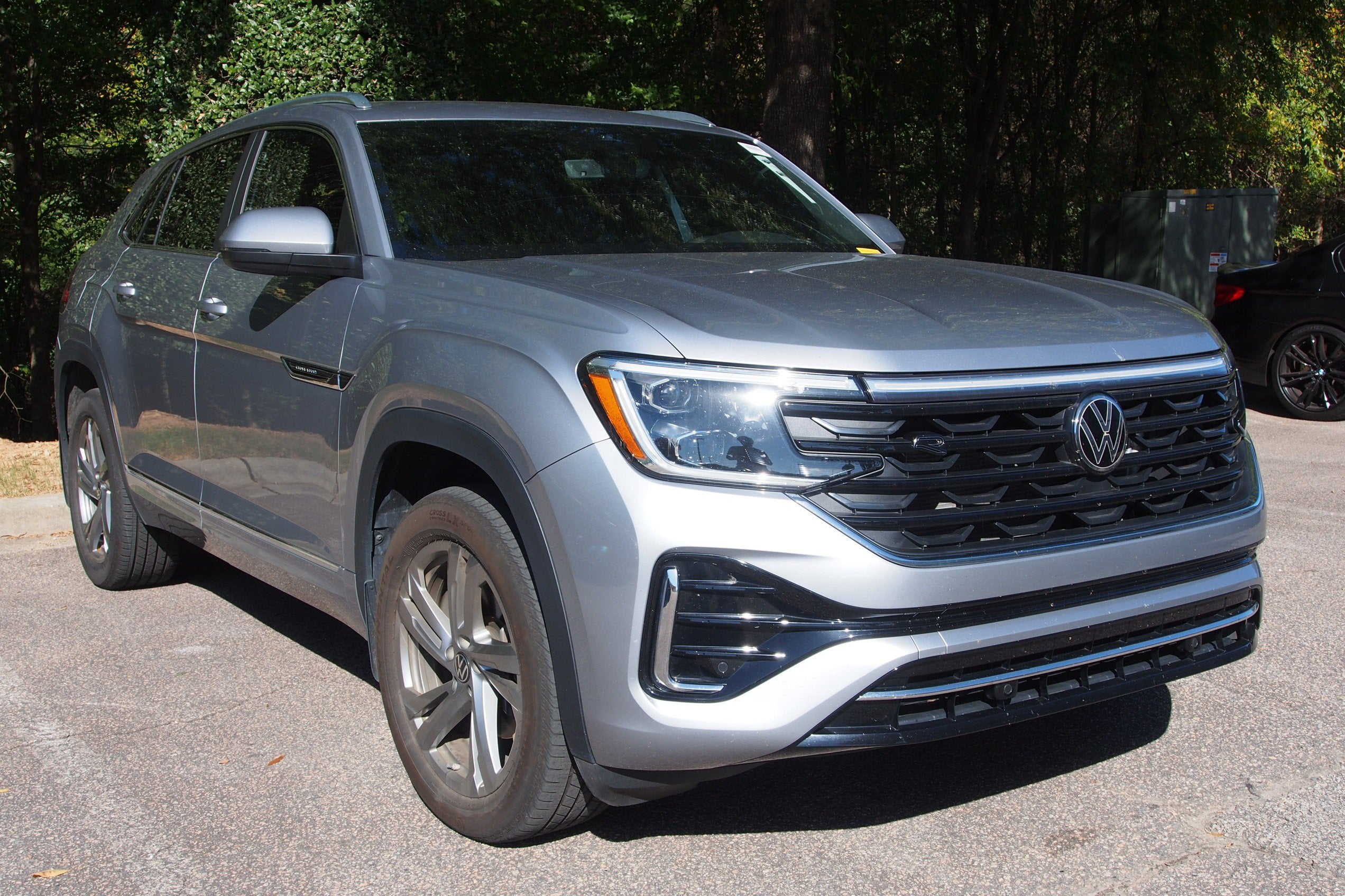 2024 Volkswagen Atlas Cross Sport 2.0T SEL R-Line