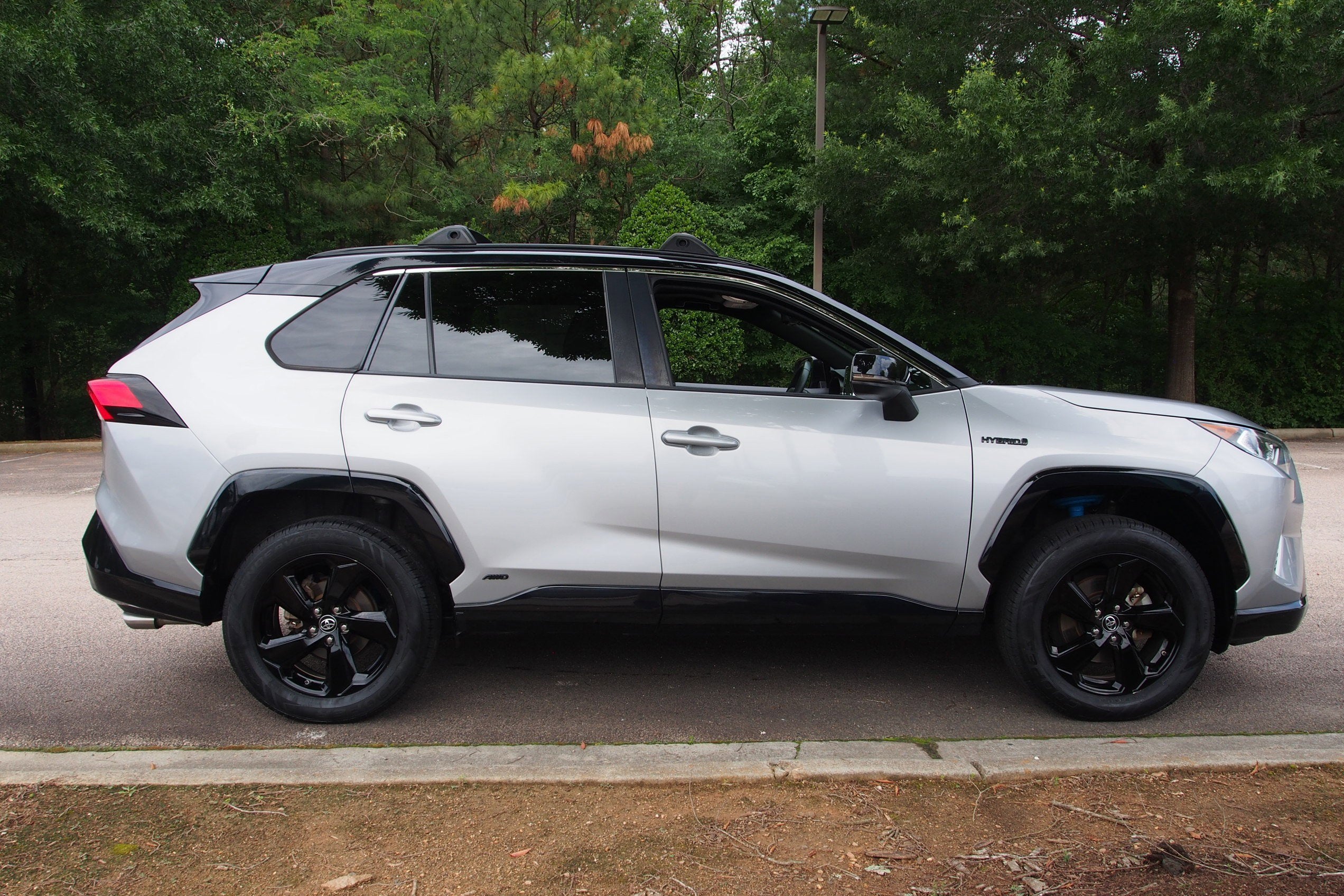 2019 Toyota RAV4 Hybrid XSE