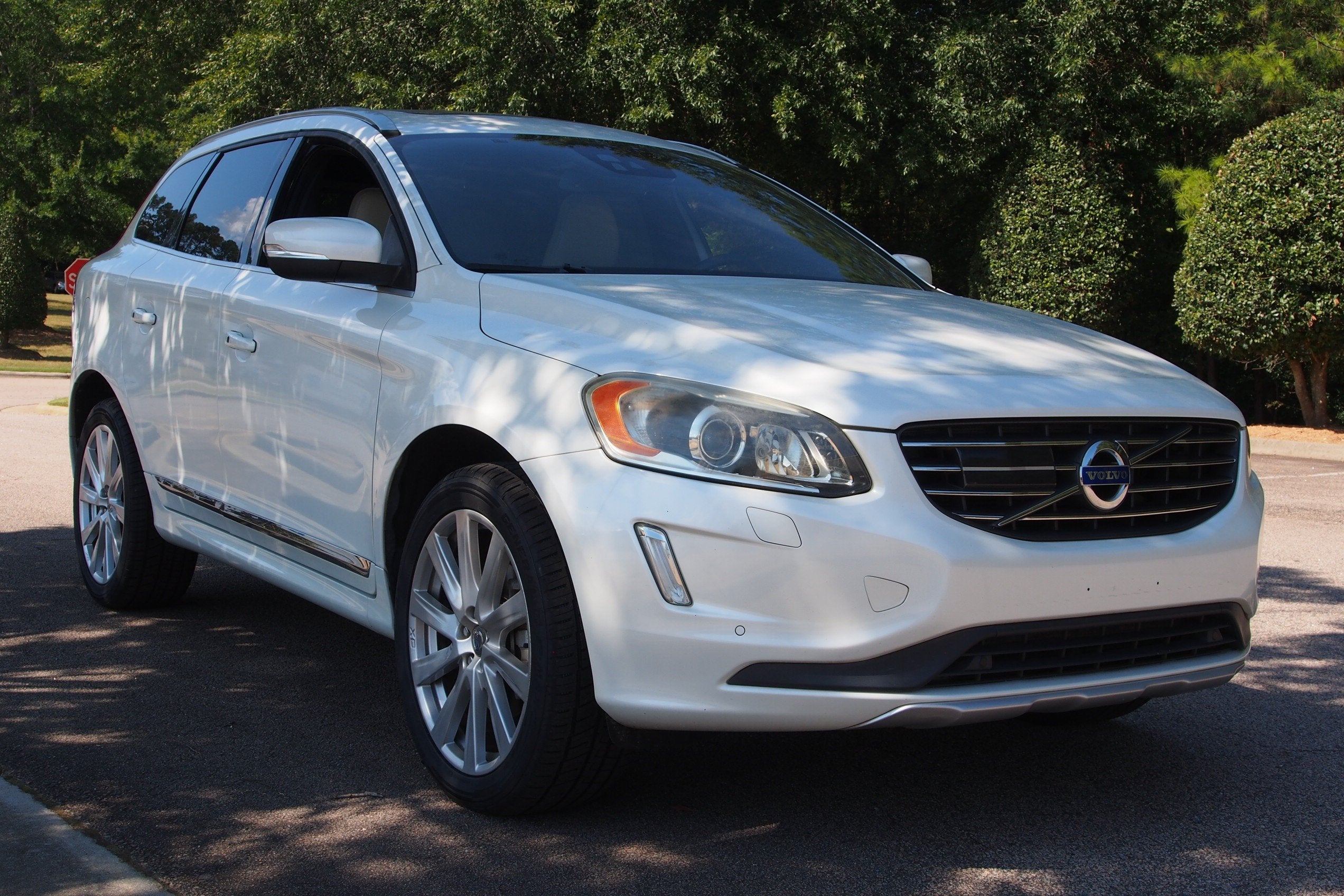2015 Volvo XC60 T6 Platinum