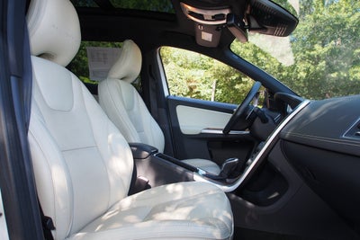 2015 Volvo XC60 T6 Platinum
