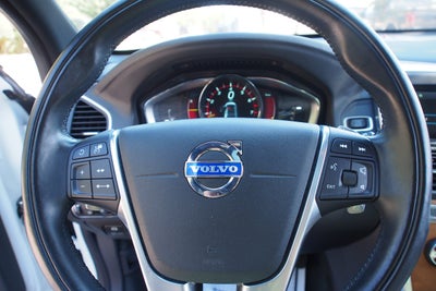 2015 Volvo XC60 T6 Platinum