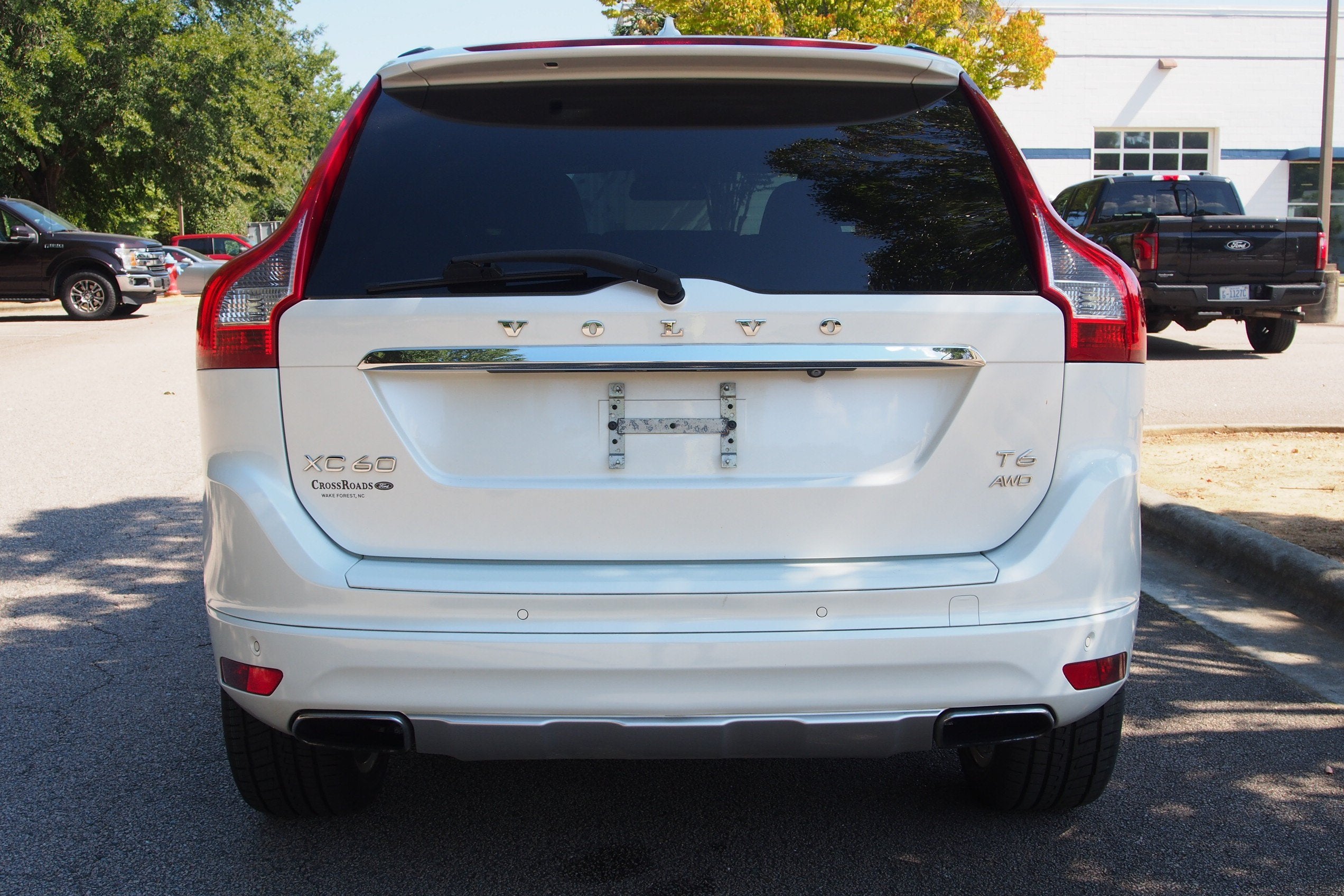 2015 Volvo XC60 T6 Platinum