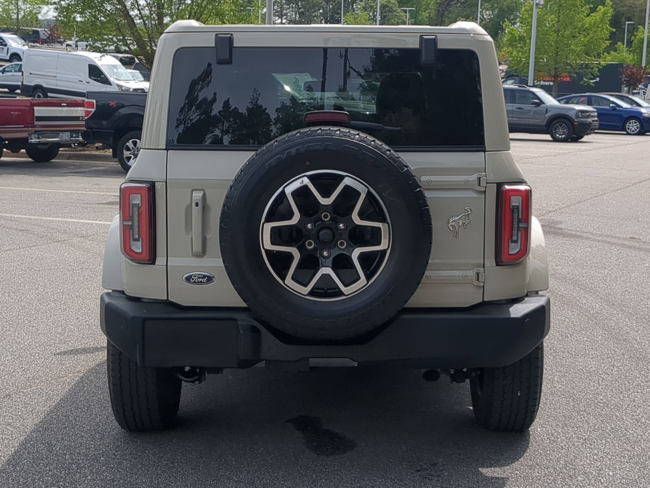 2025 Ford Bronco Outer Banks