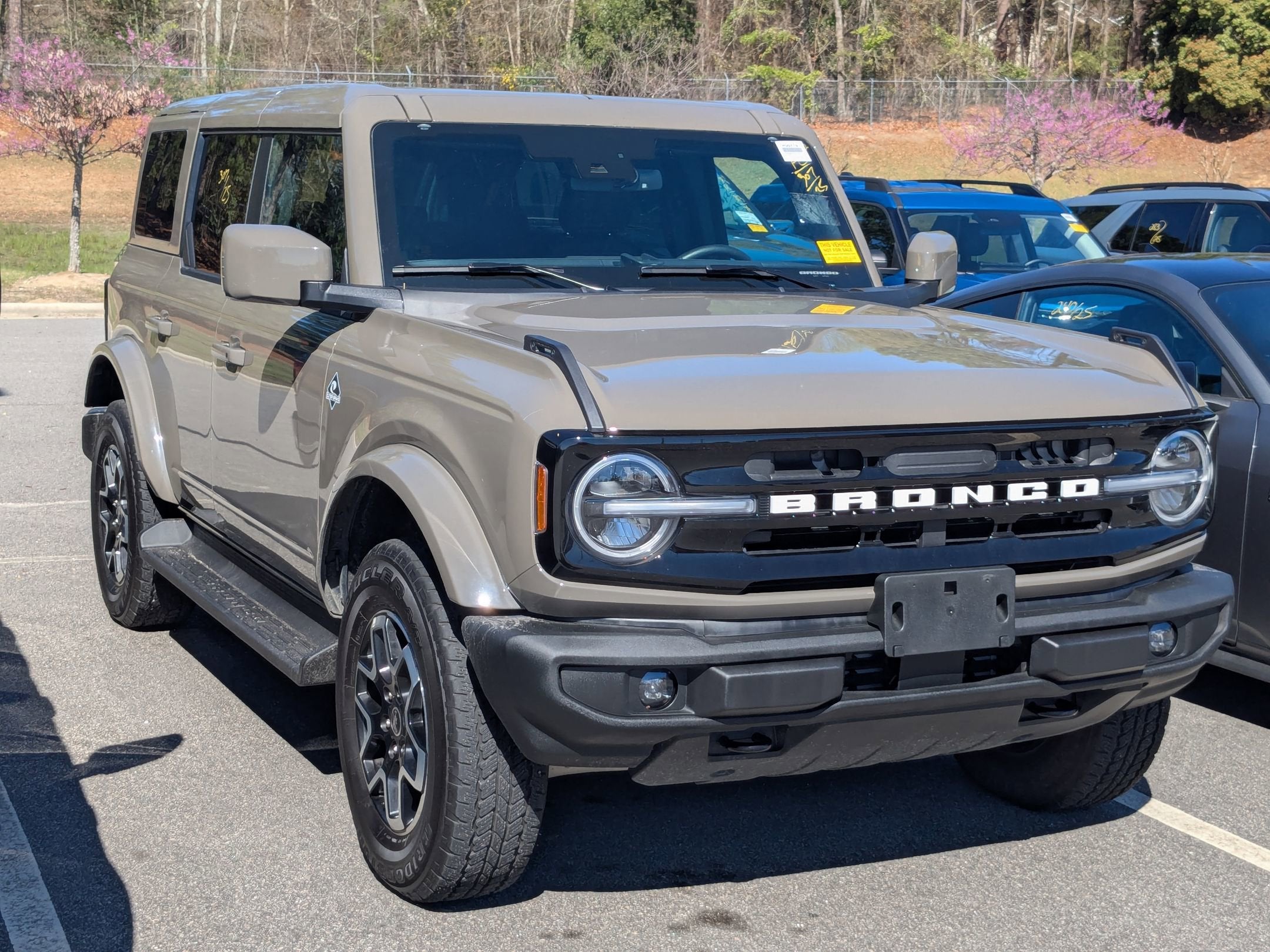 2025 Ford Bronco Outer Banks