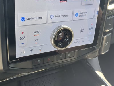 2024 Ford F-150 Lightning Flash
