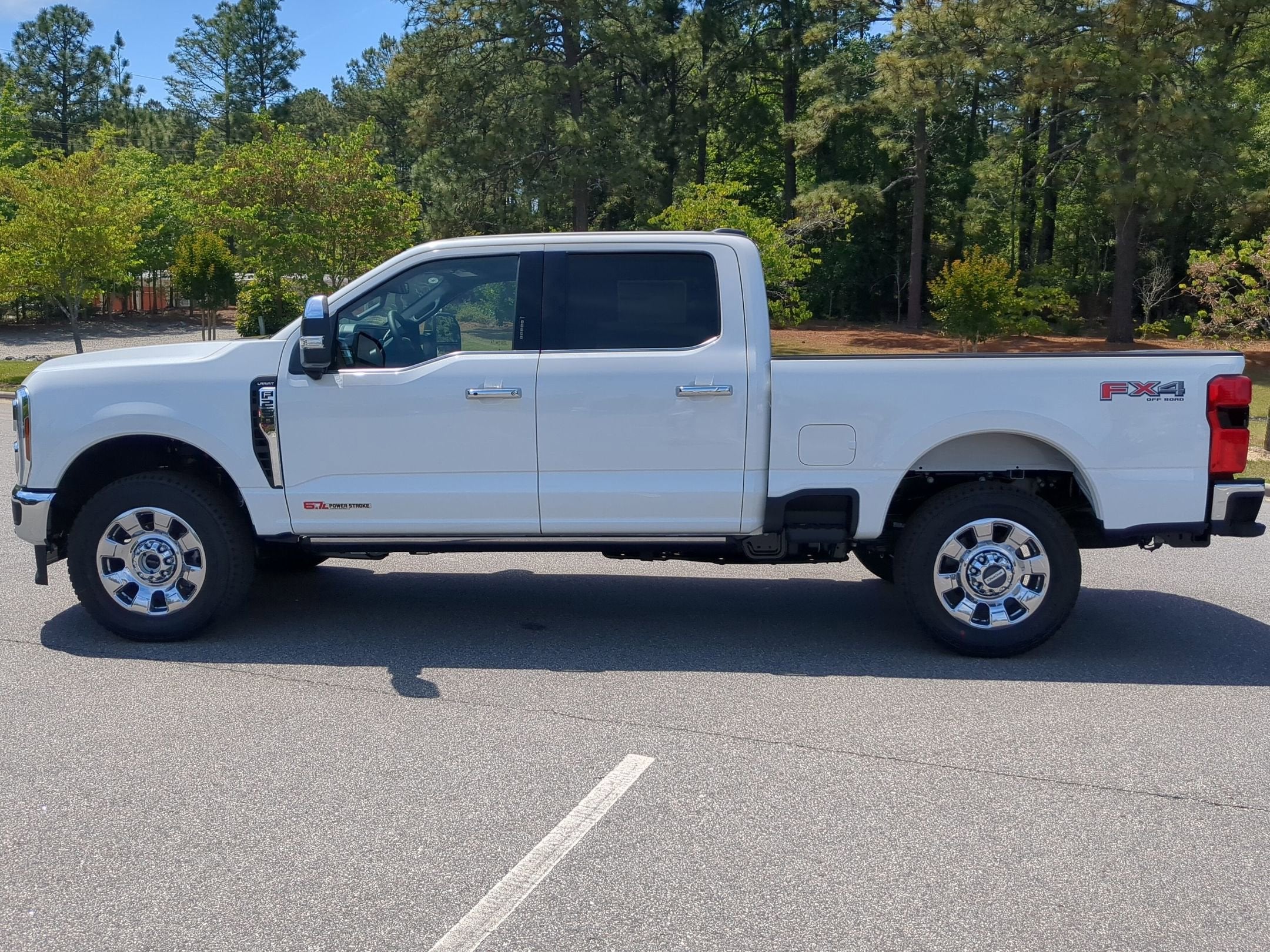 2026 Ford Super Duty F-250 SRW LARIAT
