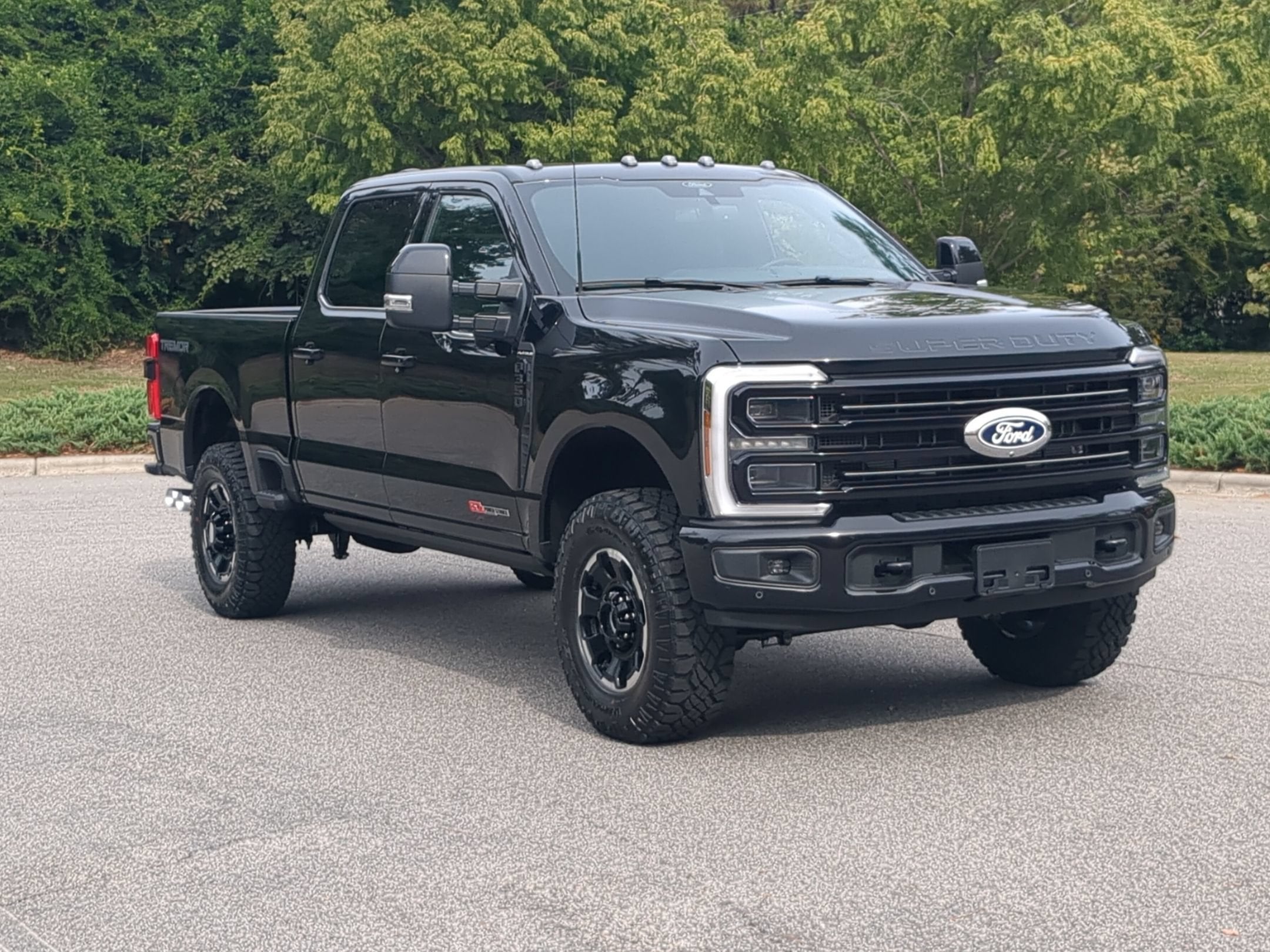 2027 Ford Super Duty F-350 SRW Platinum
