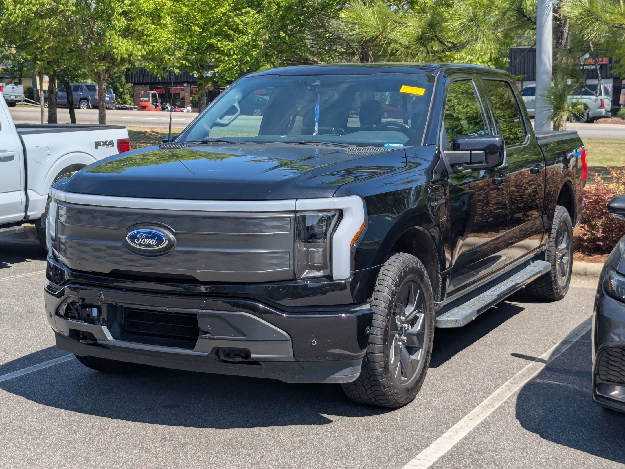 2022 Ford F-150 Lightning LARIAT