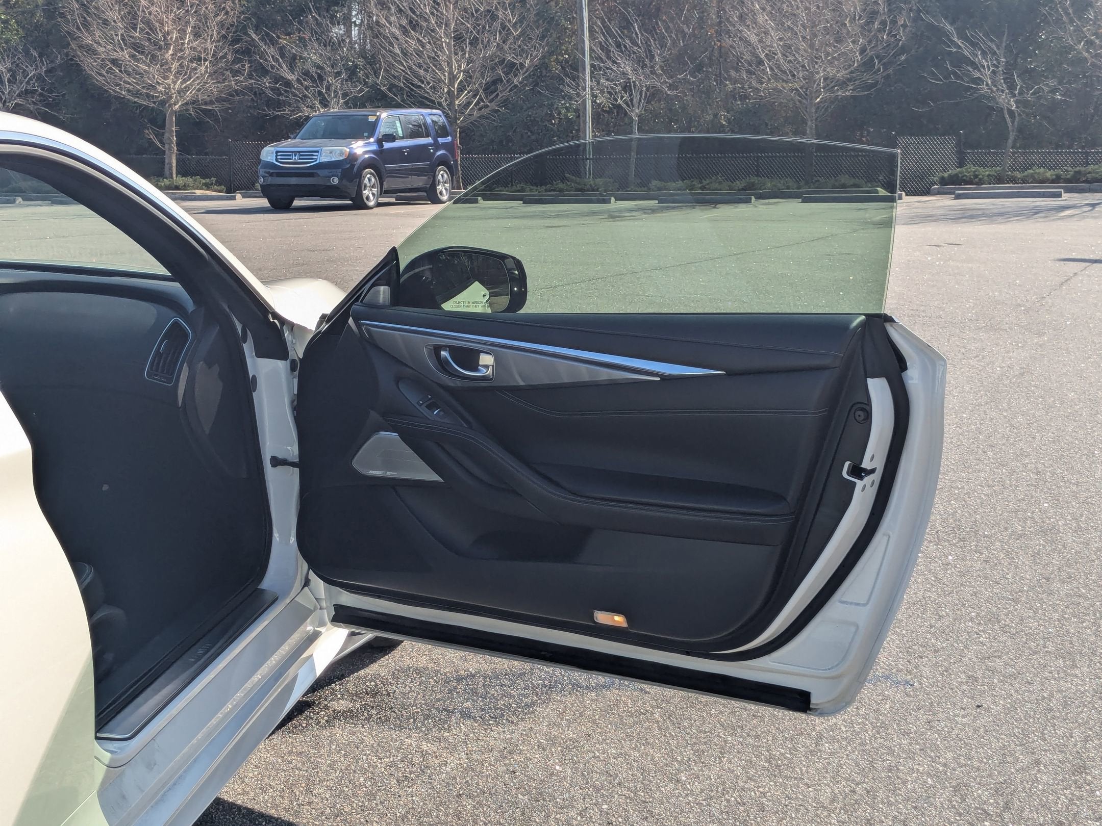 2022 INFINITI Q60 LUXE