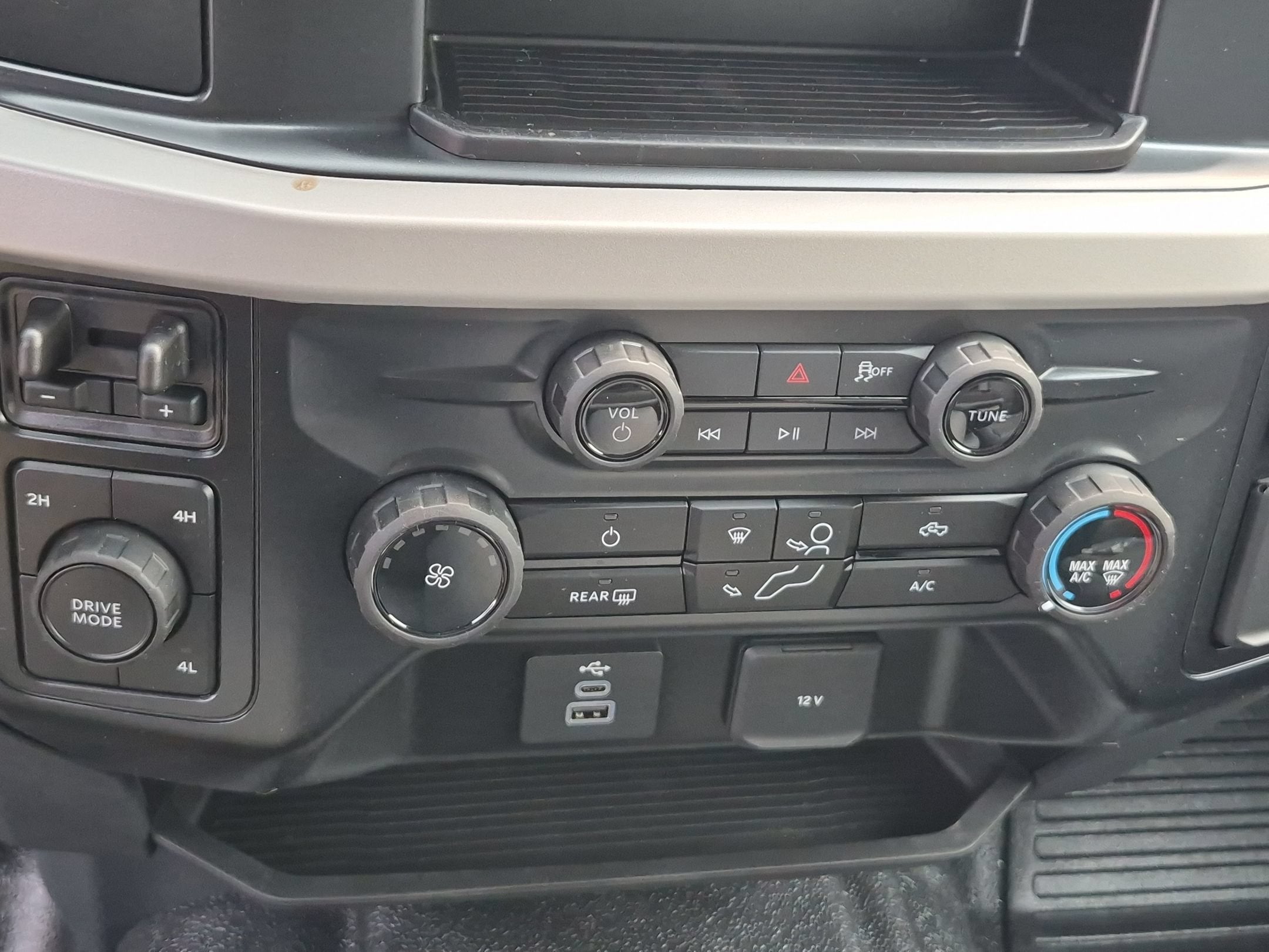 2026 Ford Super Duty F-450 DRW XL