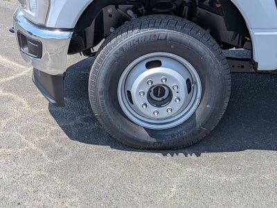 2026 Ford Super Duty F-350 DRW XL