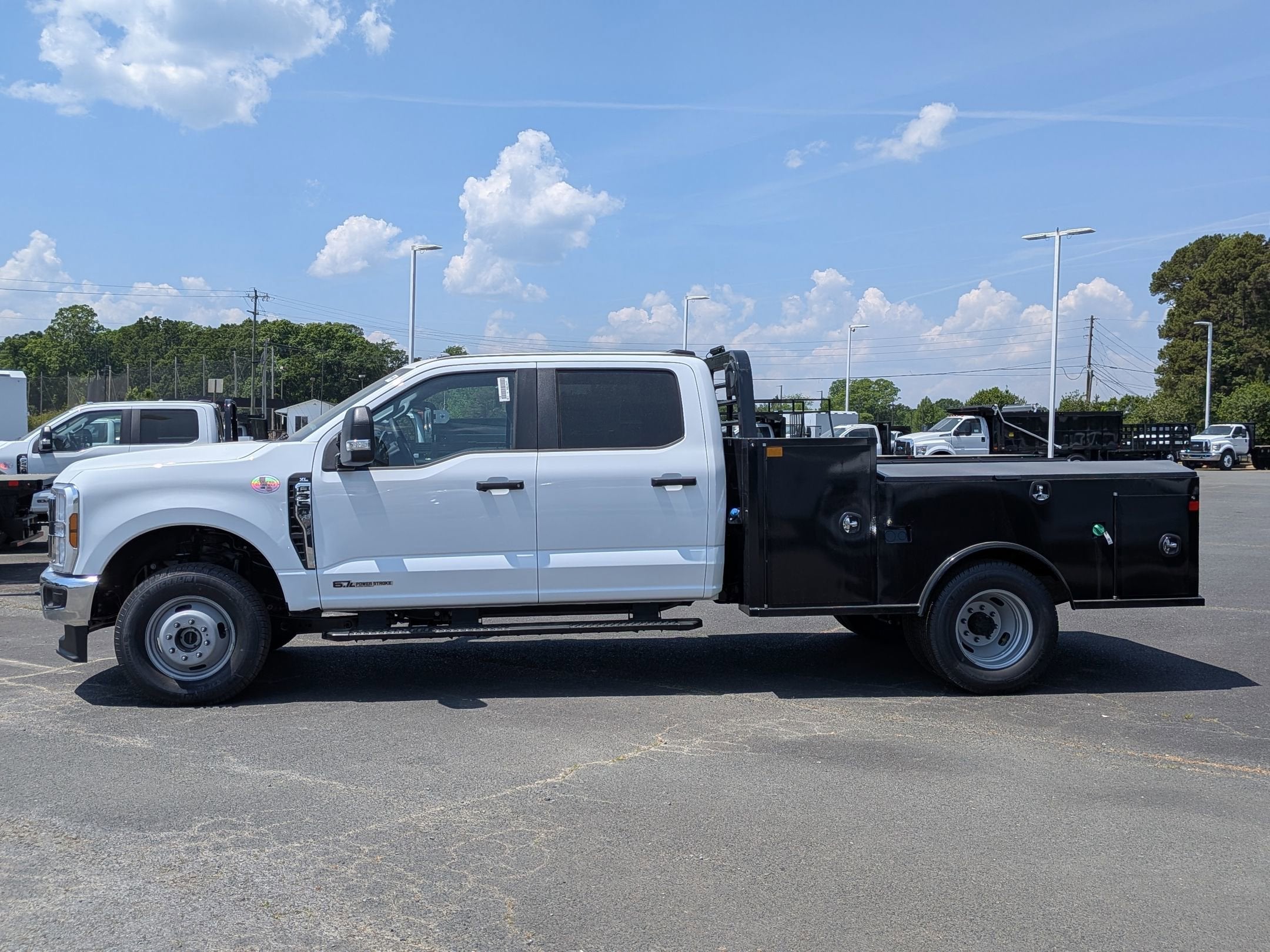 2026 Ford Super Duty F-350 DRW XL