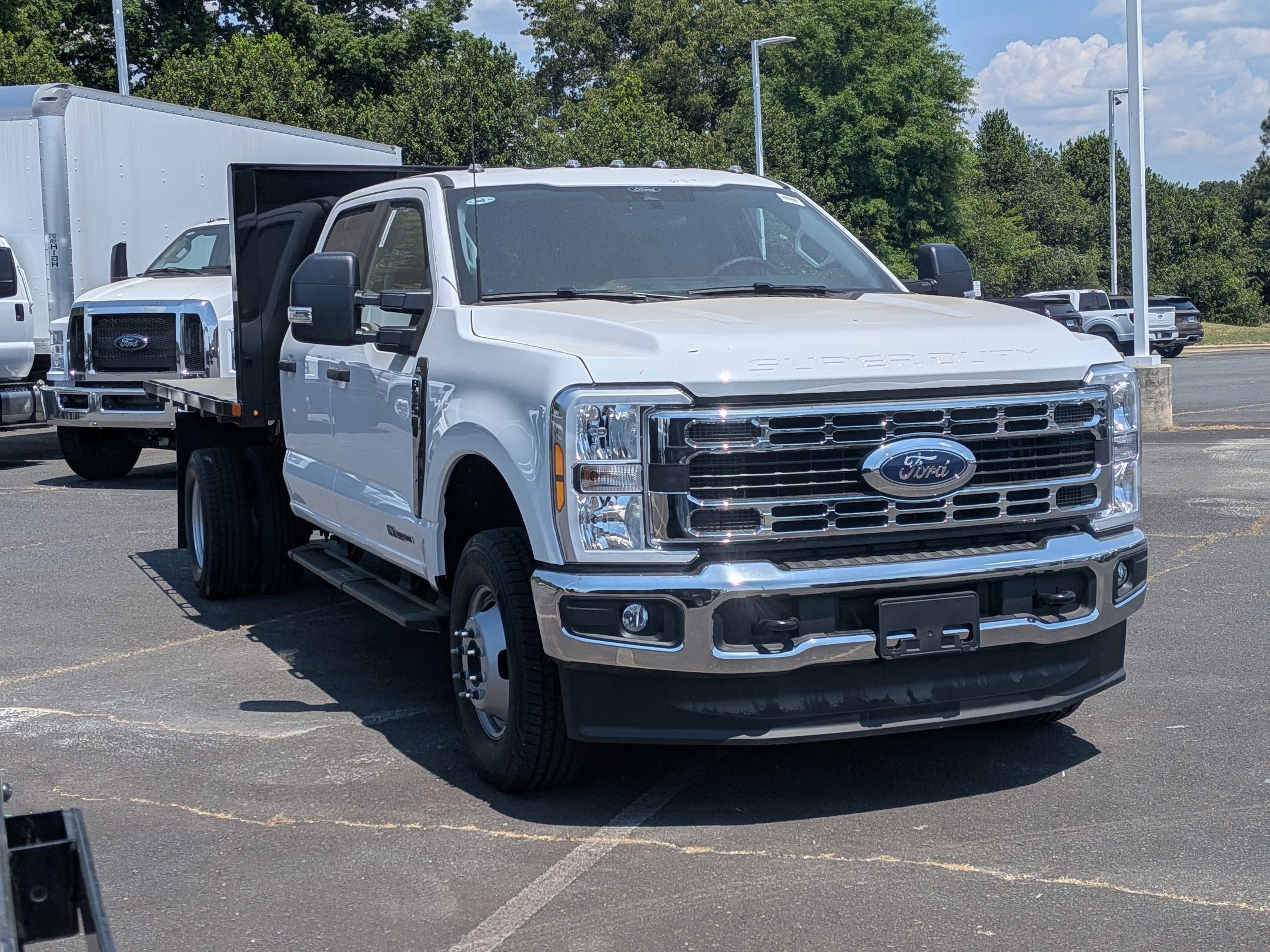 2026 Ford Super Duty F-350 DRW XL