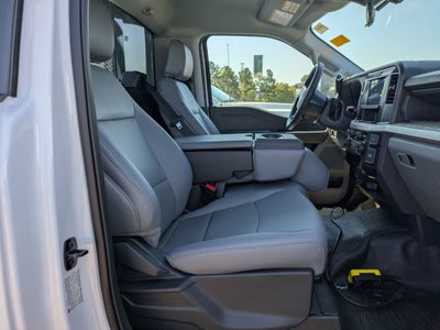 2025 Ford Super Duty F-600 DRW XL