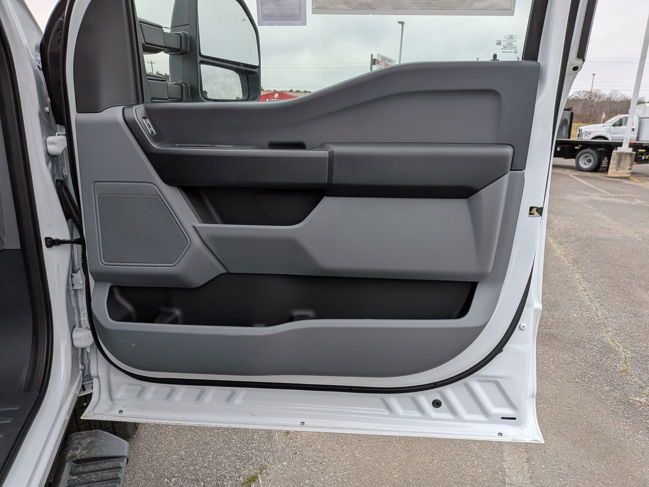 2025 Ford Super Duty F-350 SRW XL