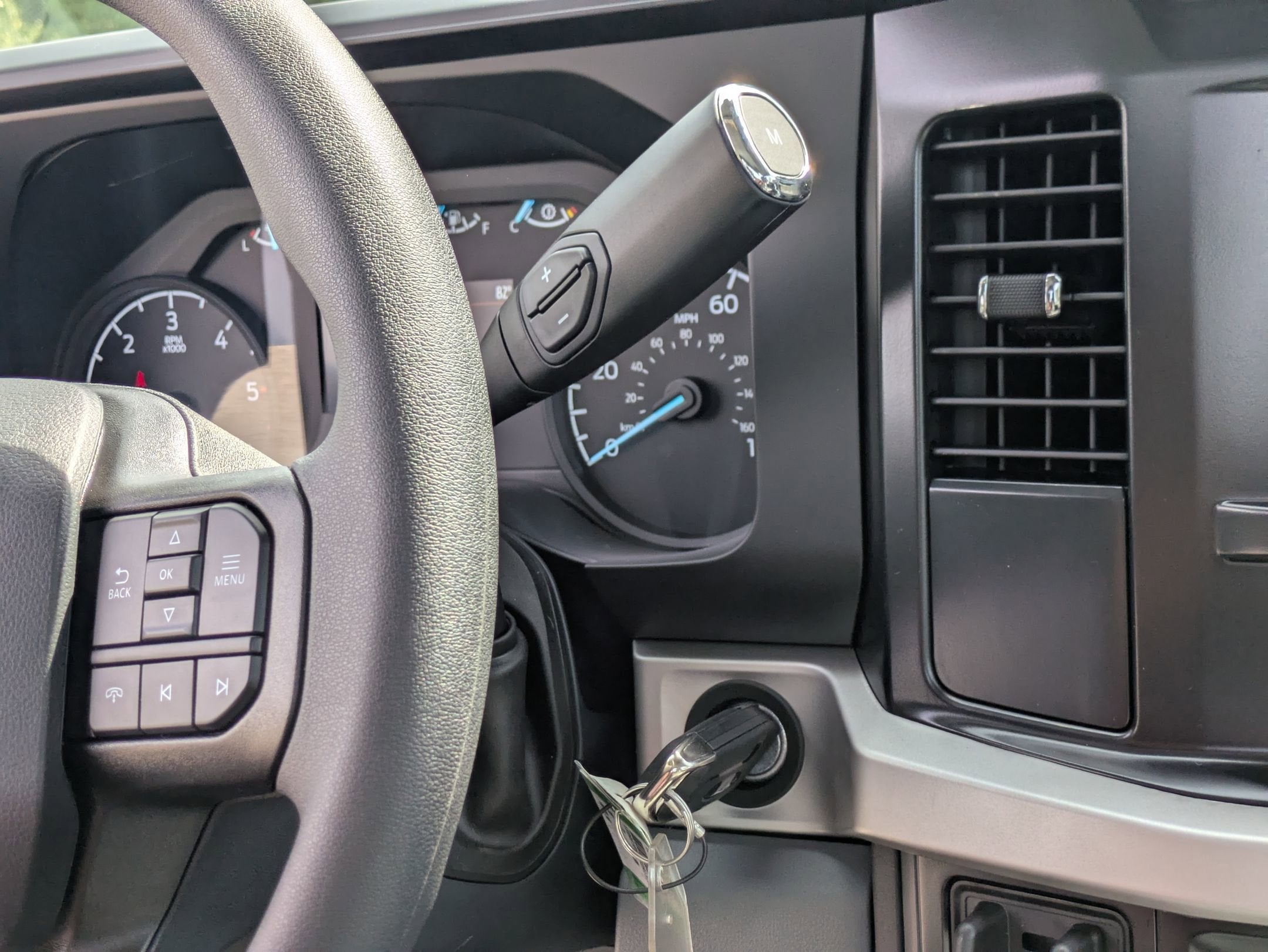 2025 Ford Super Duty F-350 SRW XL