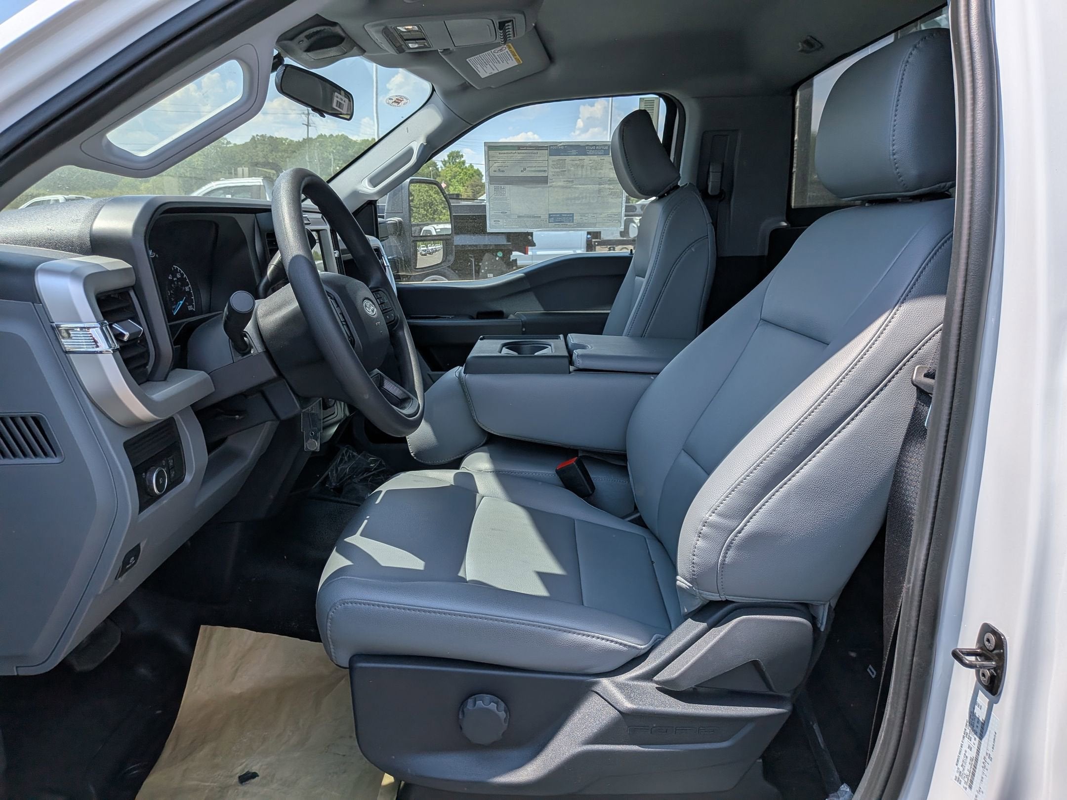 2026 Ford Super Duty F-350 DRW XL