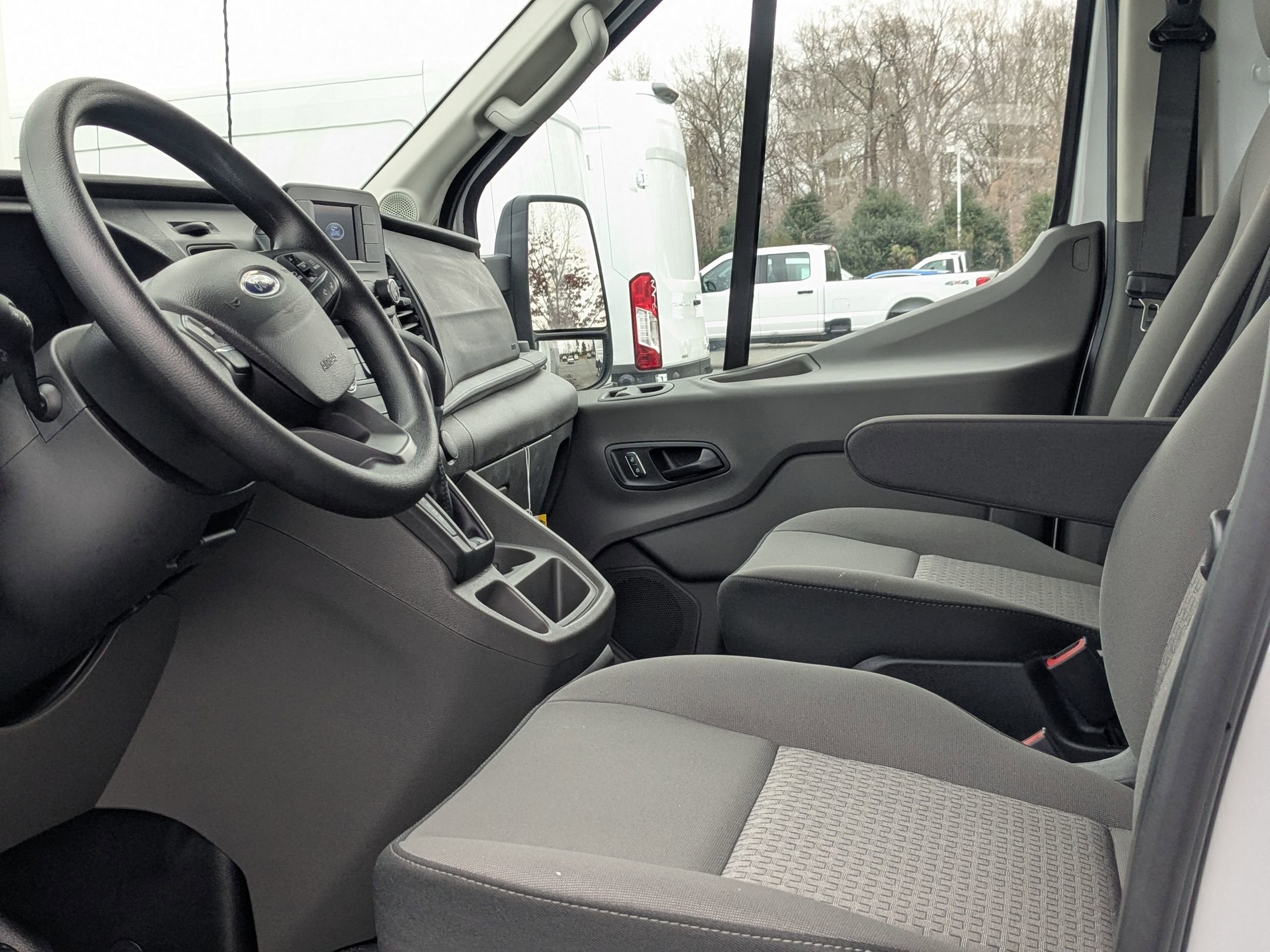 2024 Ford Transit Cutaway 12FT Box