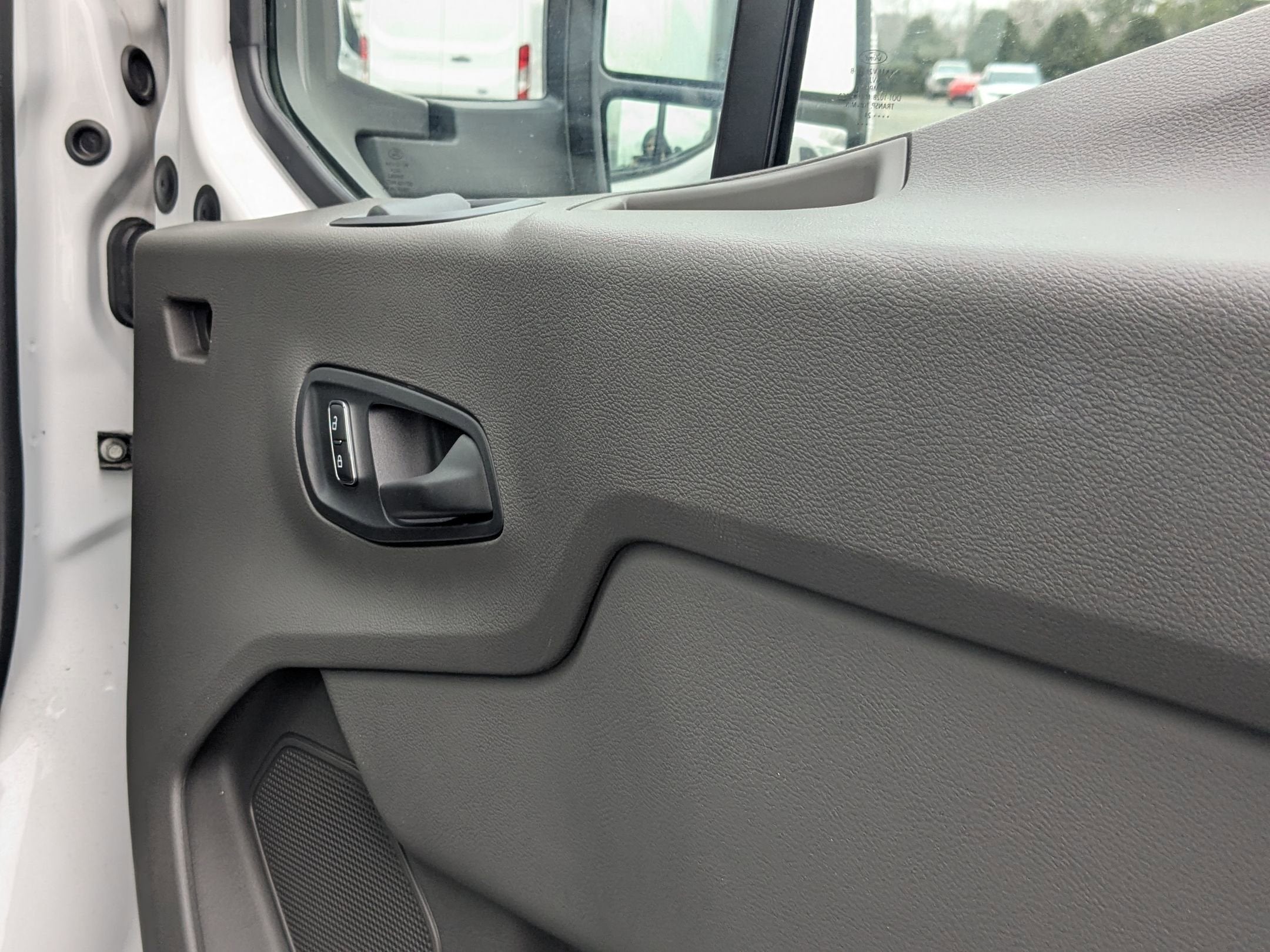 2024 Ford Transit Cutaway 12FT Box