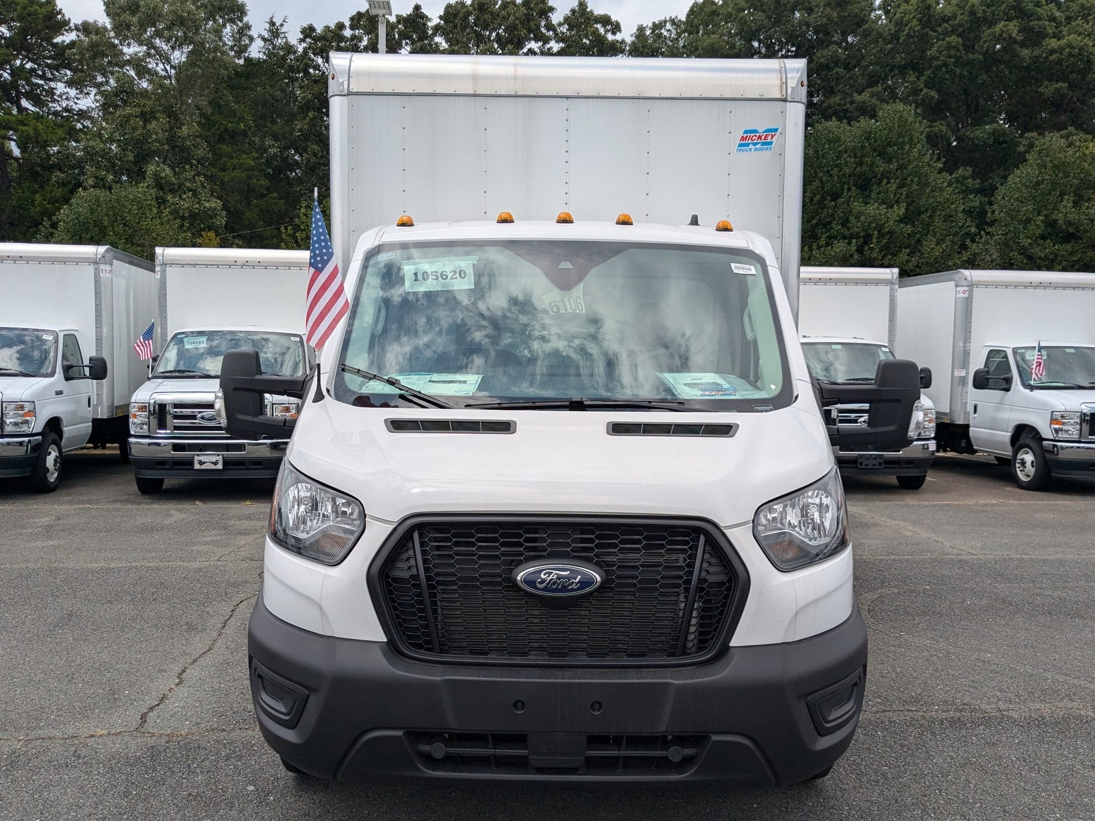 2024 Ford Transit Chassis Base 14FT Box