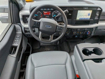 2025 Ford Super Duty F-550 DRW XL