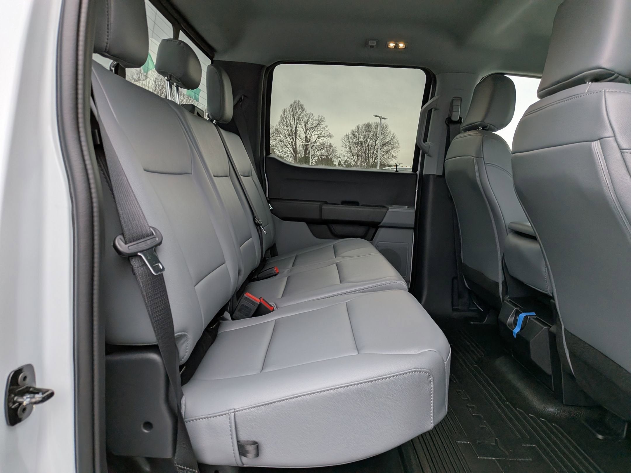 2025 Ford Super Duty F-550 DRW XL