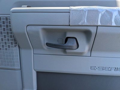 2026 Ford E-Series Cutaway Base