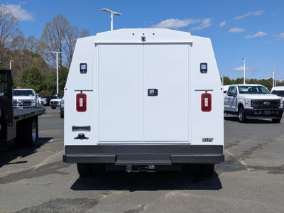 2027 Ford E-Series Cutaway Base