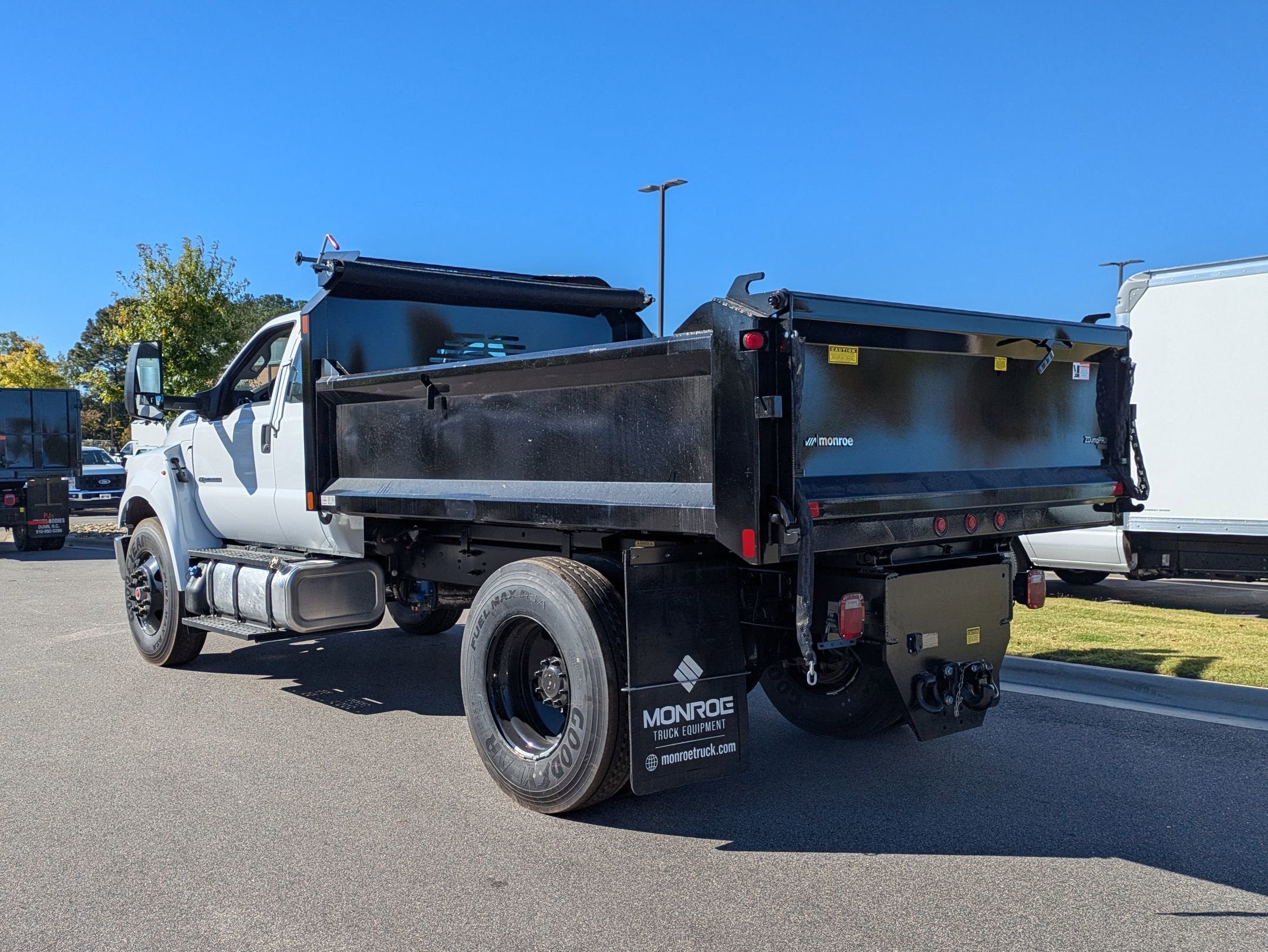 2026 Ford F-750SD Base