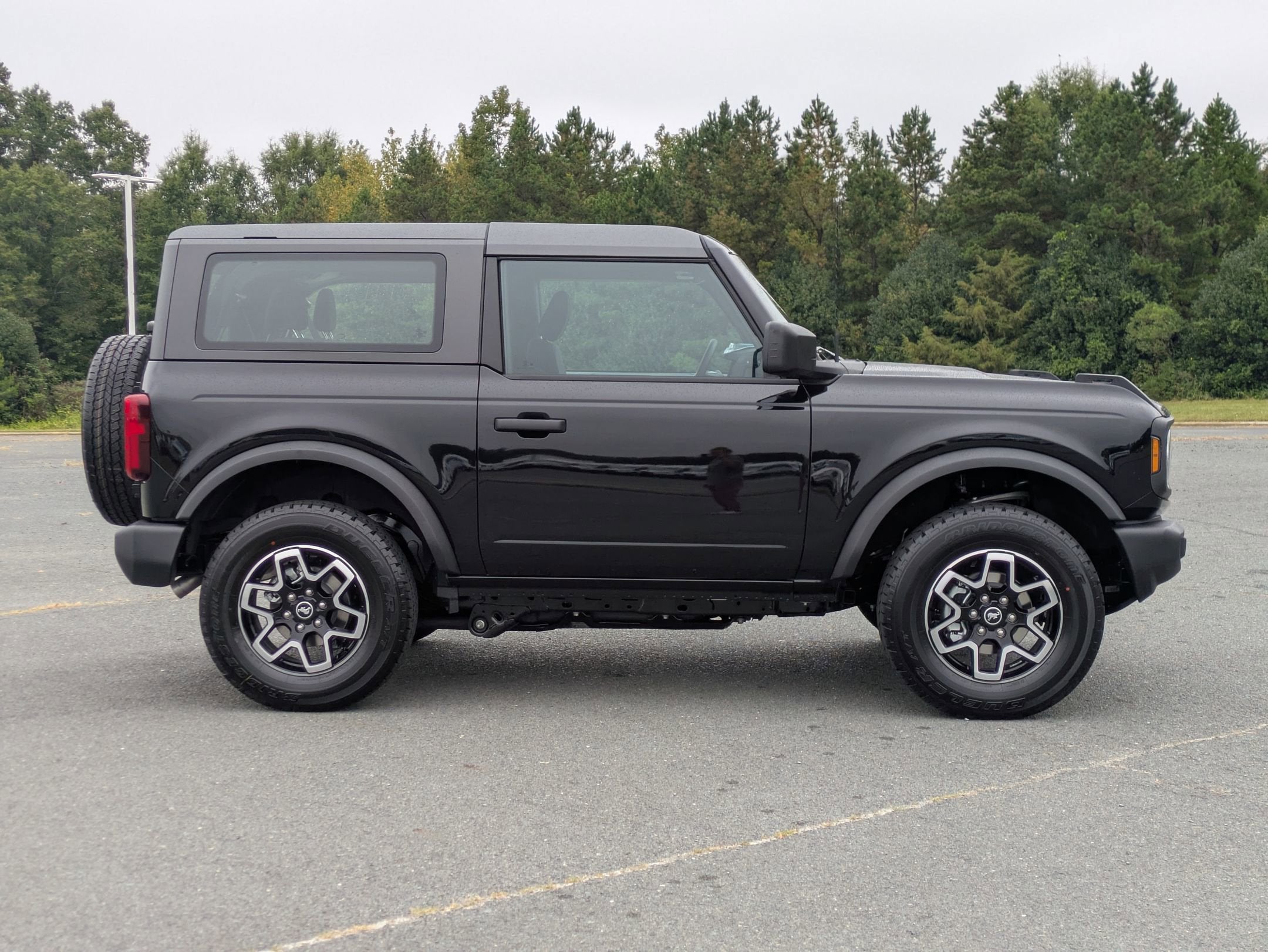 2025 Ford Bronco Base