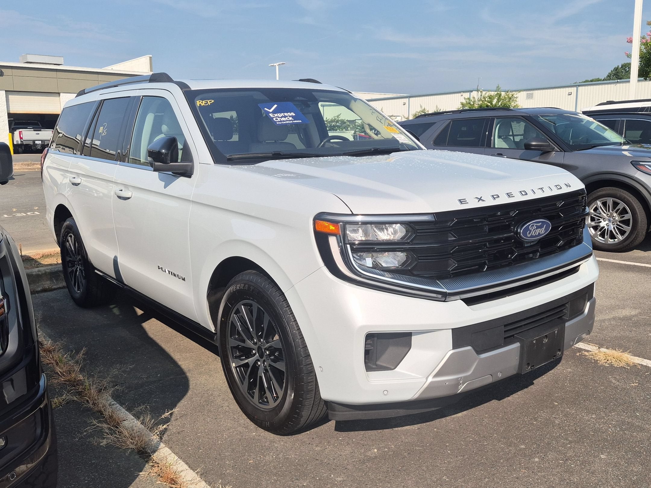 2025 Ford Expedition Platinum
