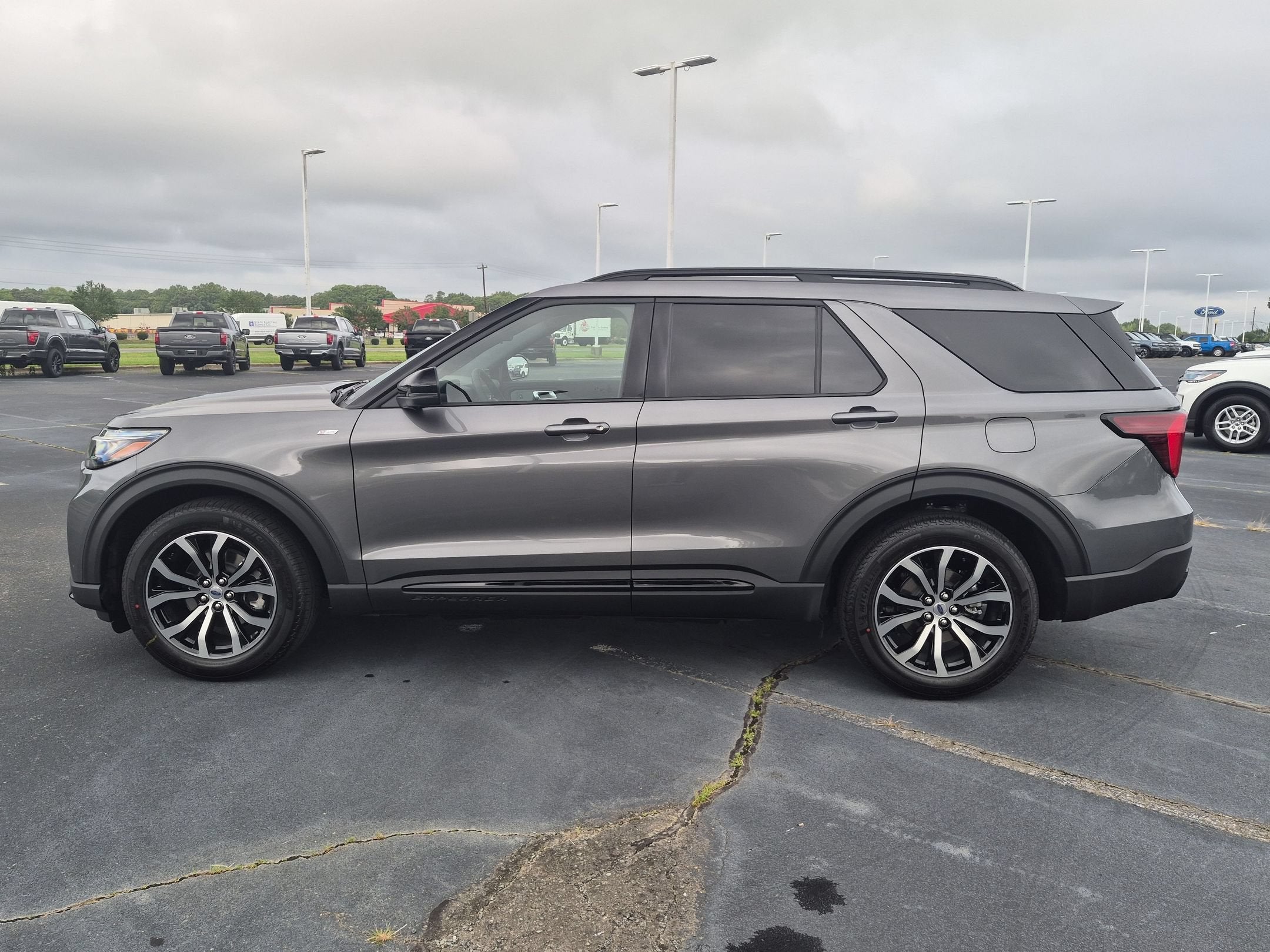 2026 Ford Explorer ST-Line