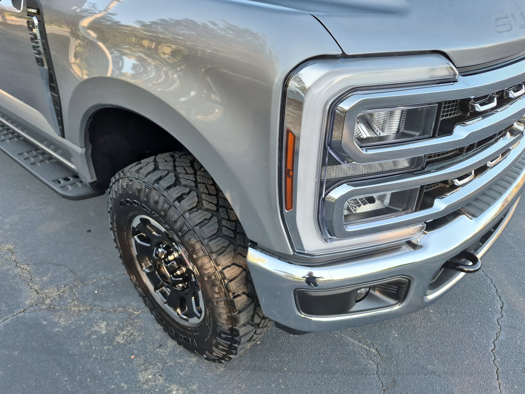 2027 Ford Super Duty F-250 SRW LARIAT