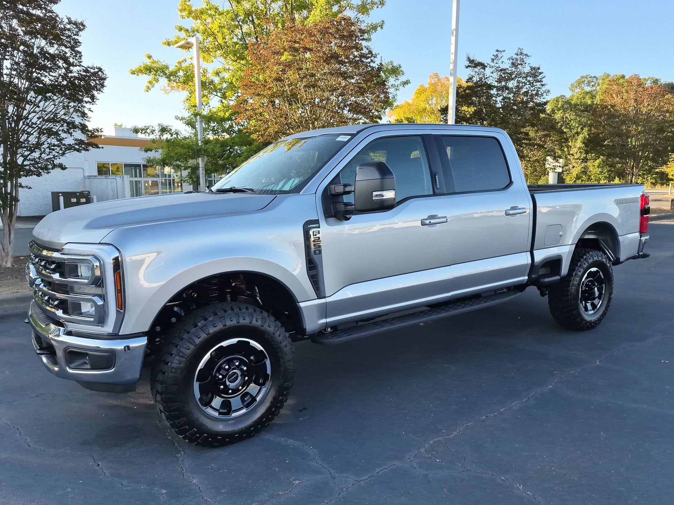2027 Ford Super Duty F-250 SRW LARIAT