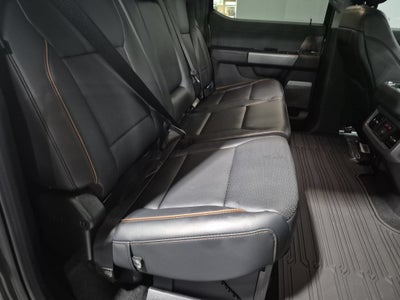 2026 Ford Super Duty F-350 SRW LARIAT