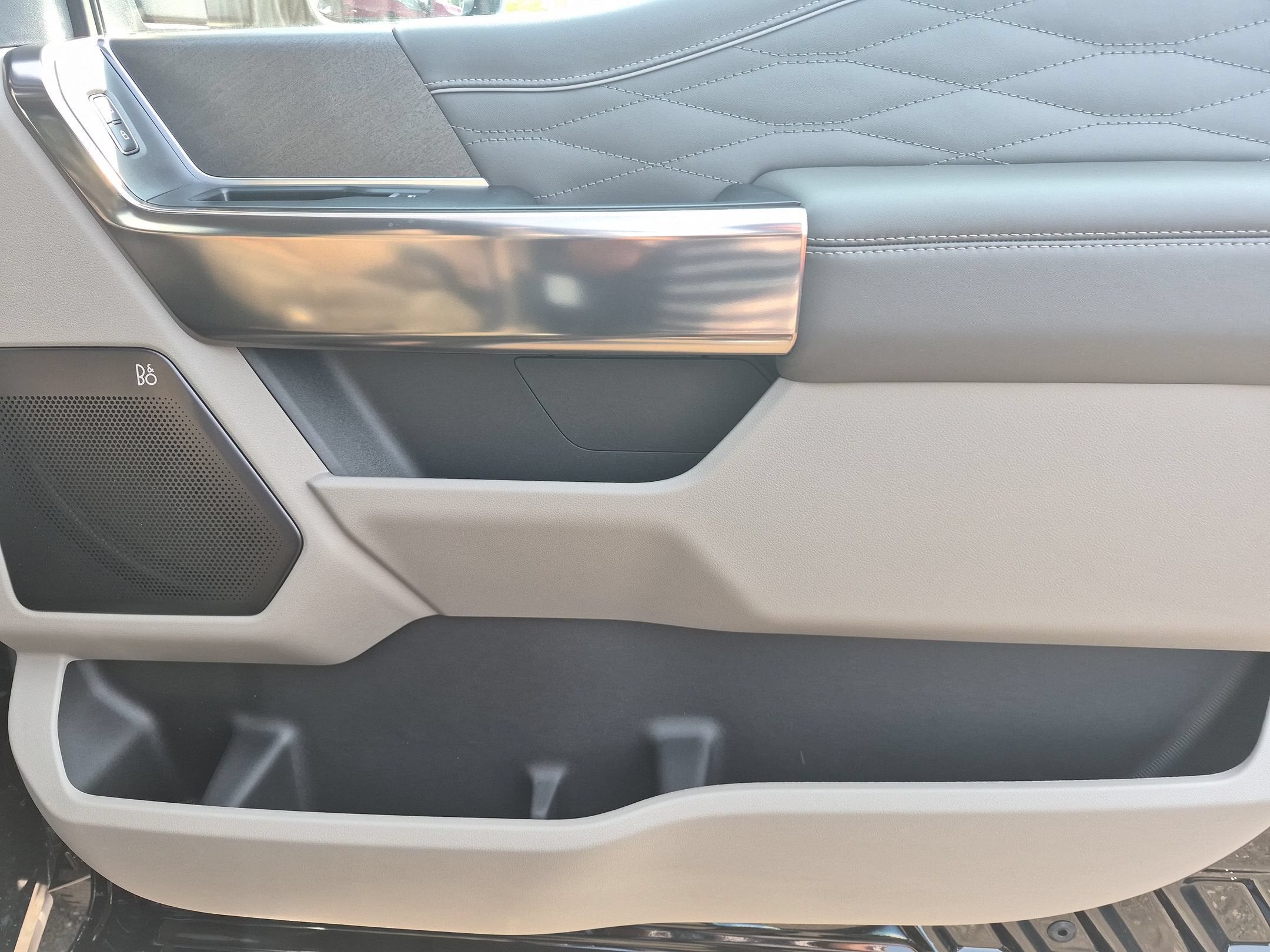 2026 Ford Super Duty F-350 SRW F-350® Platinum®