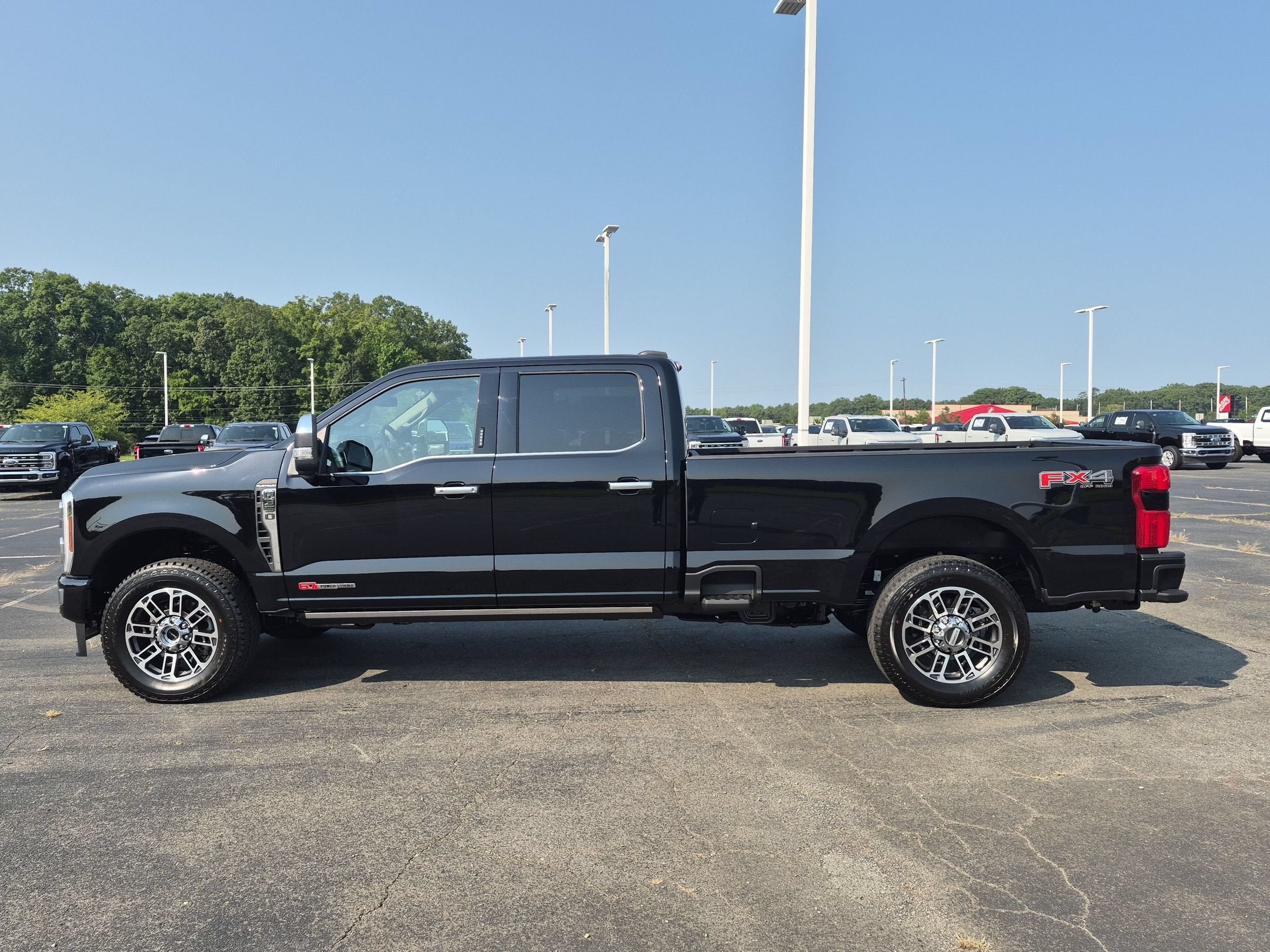 2026 Ford Super Duty F-350 SRW F-350® Platinum®