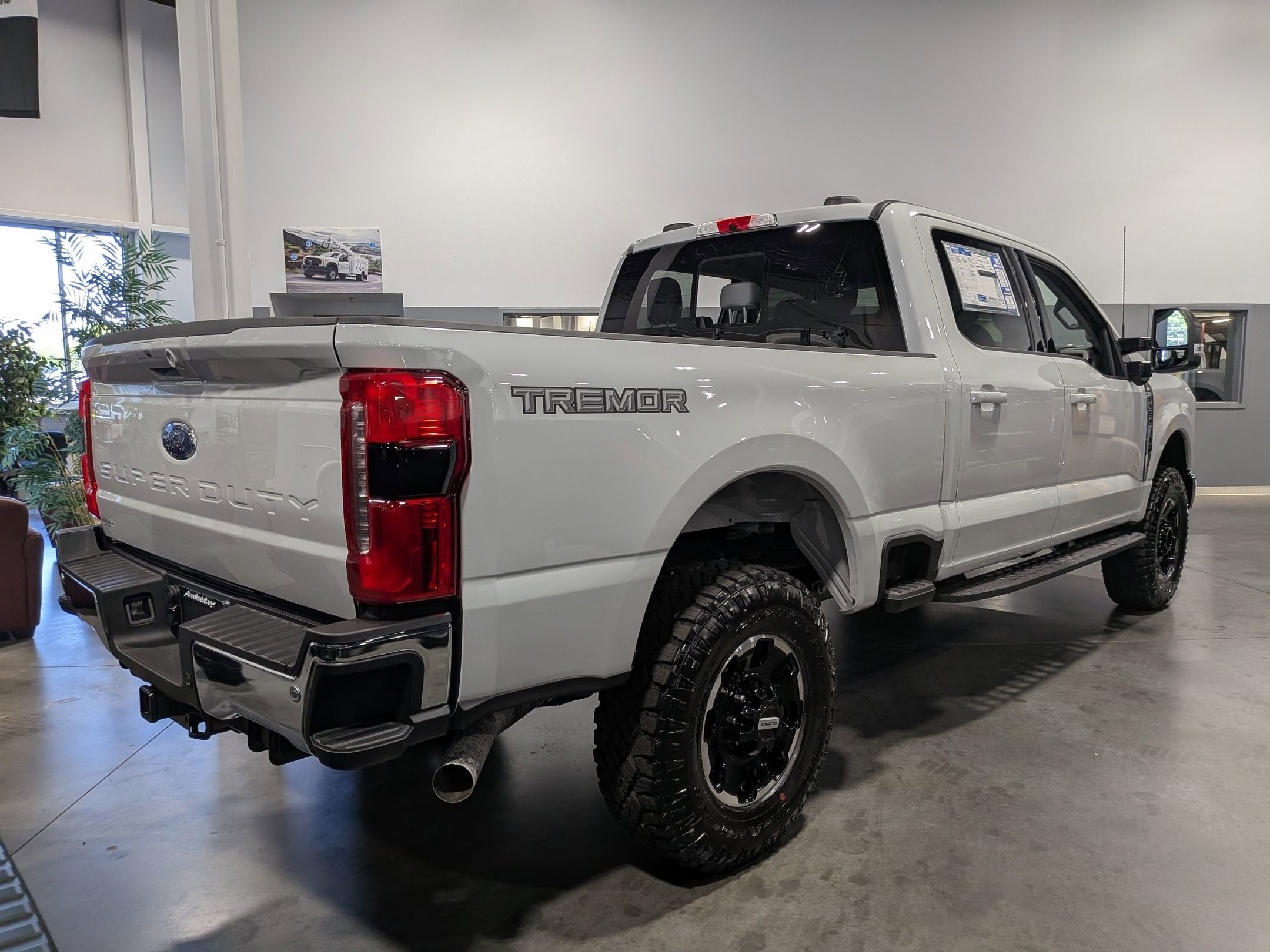 2026 Ford Super Duty F-350 SRW XLT