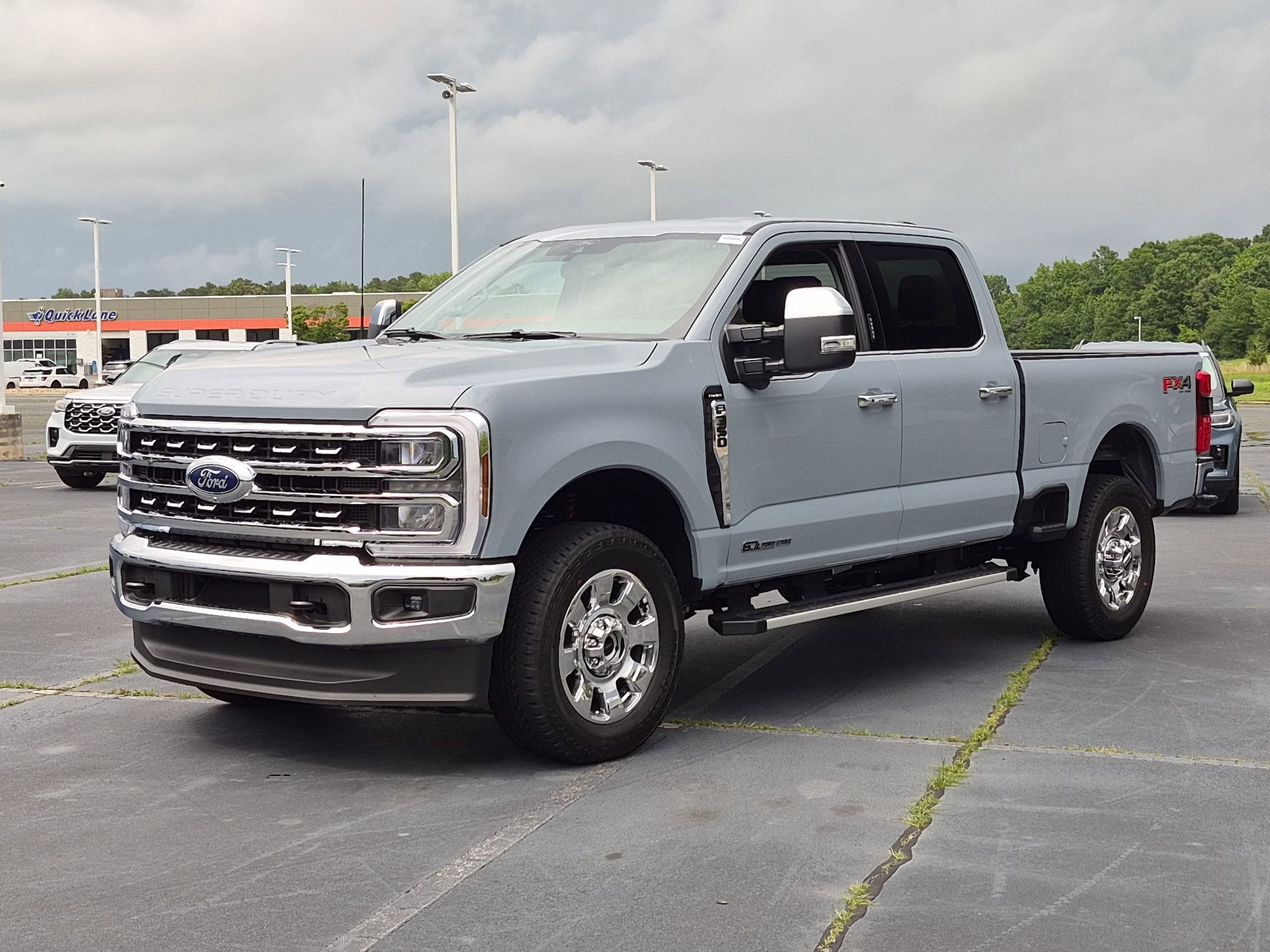 2026 Ford Super Duty F-350 SRW LARIAT
