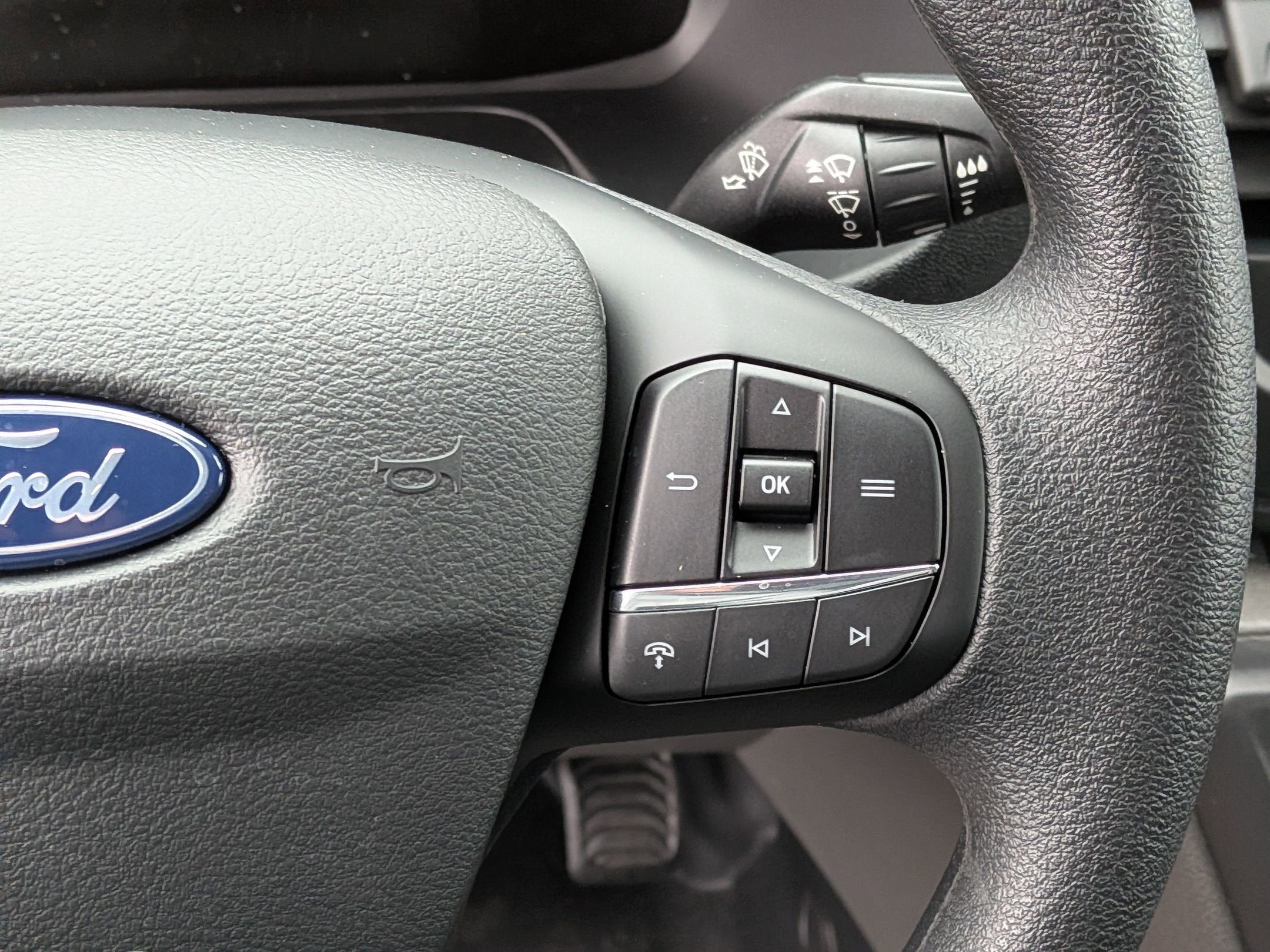 2026 Ford Transit Cargo Van Base