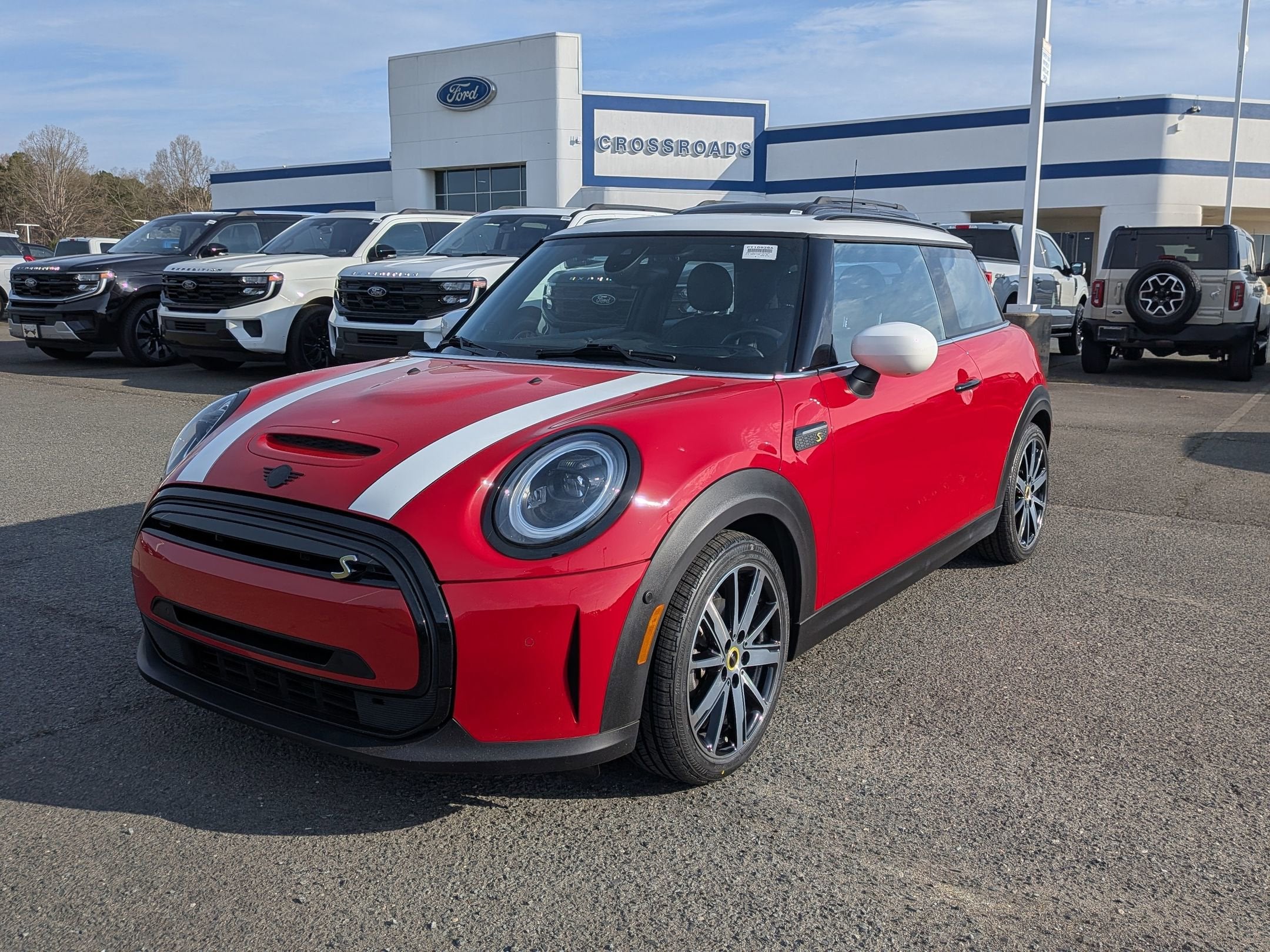 2023 MINI Hardtop 2 Door Cooper SE Signature