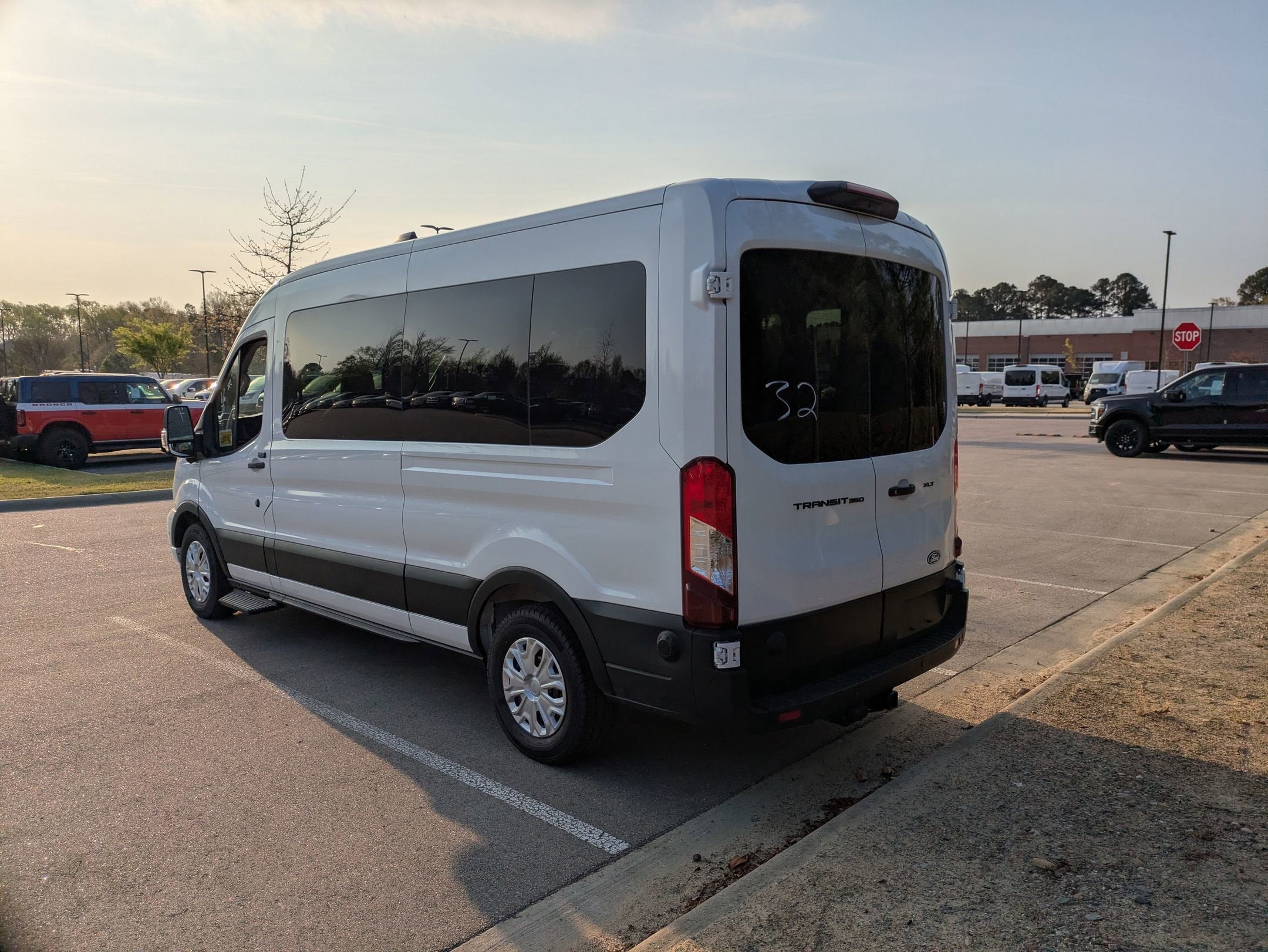2026 Ford Transit Passenger Wagon XL